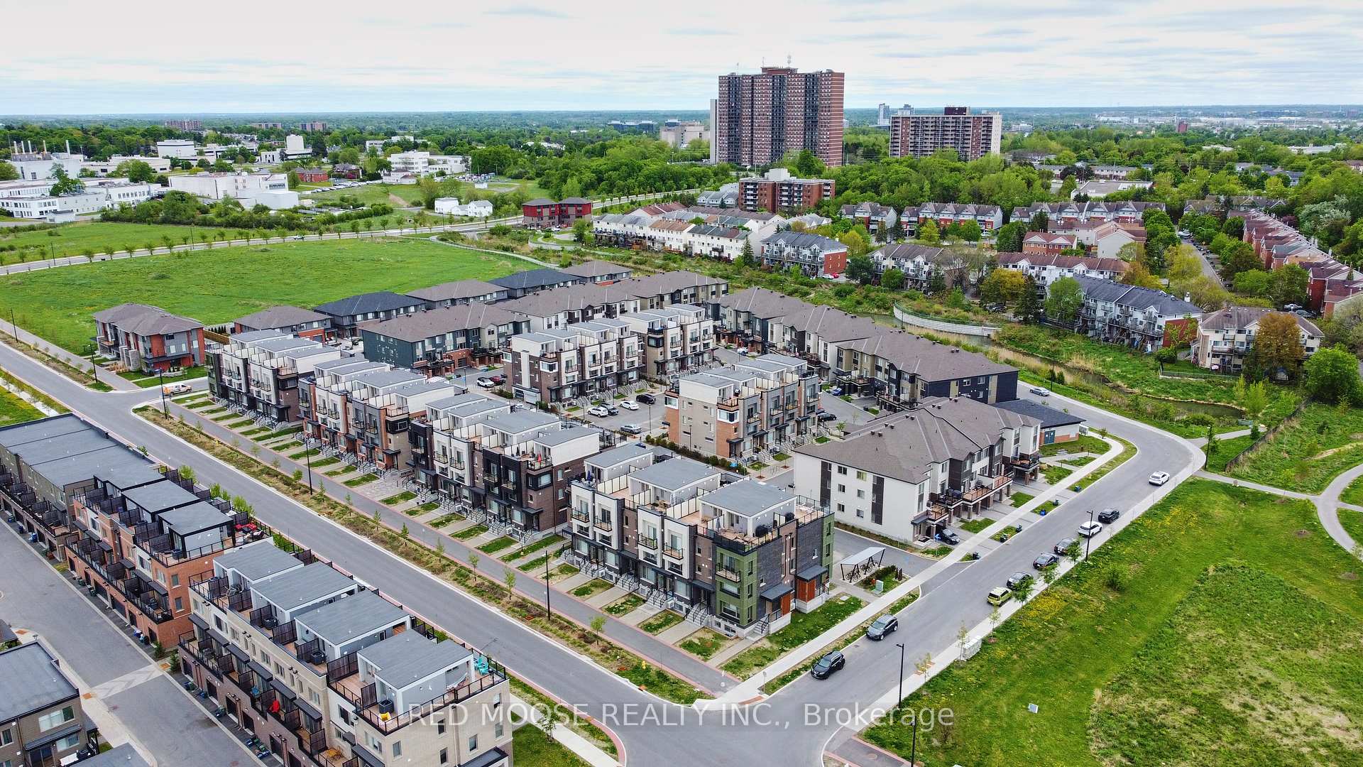 Photo 39 of 515 Takamose Private, Ottawa, CFB Rockcliffe and Area — HOMEH