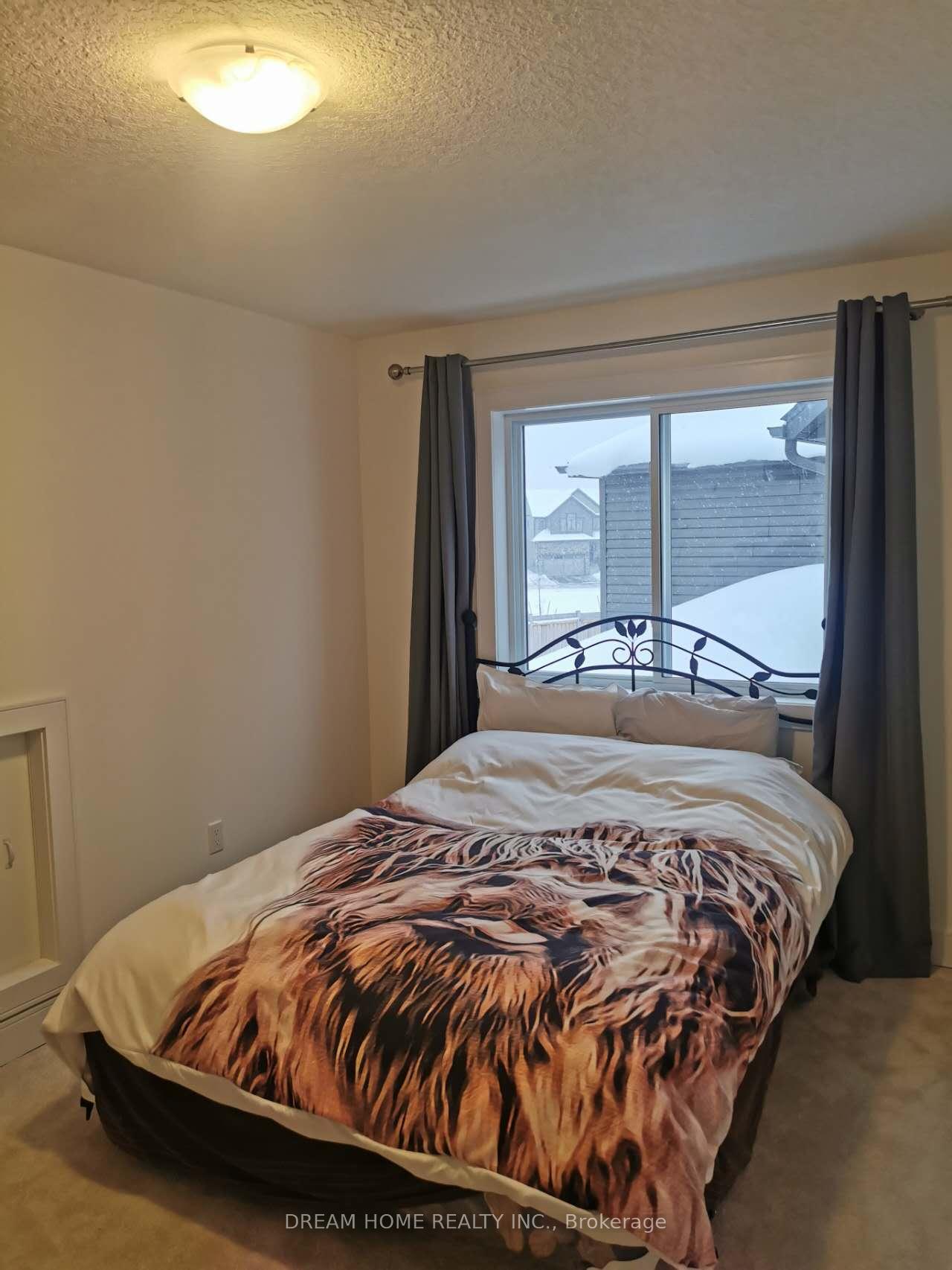 Photo 7 of 10 Mitchell Avenue, Collingwood — HOMEH