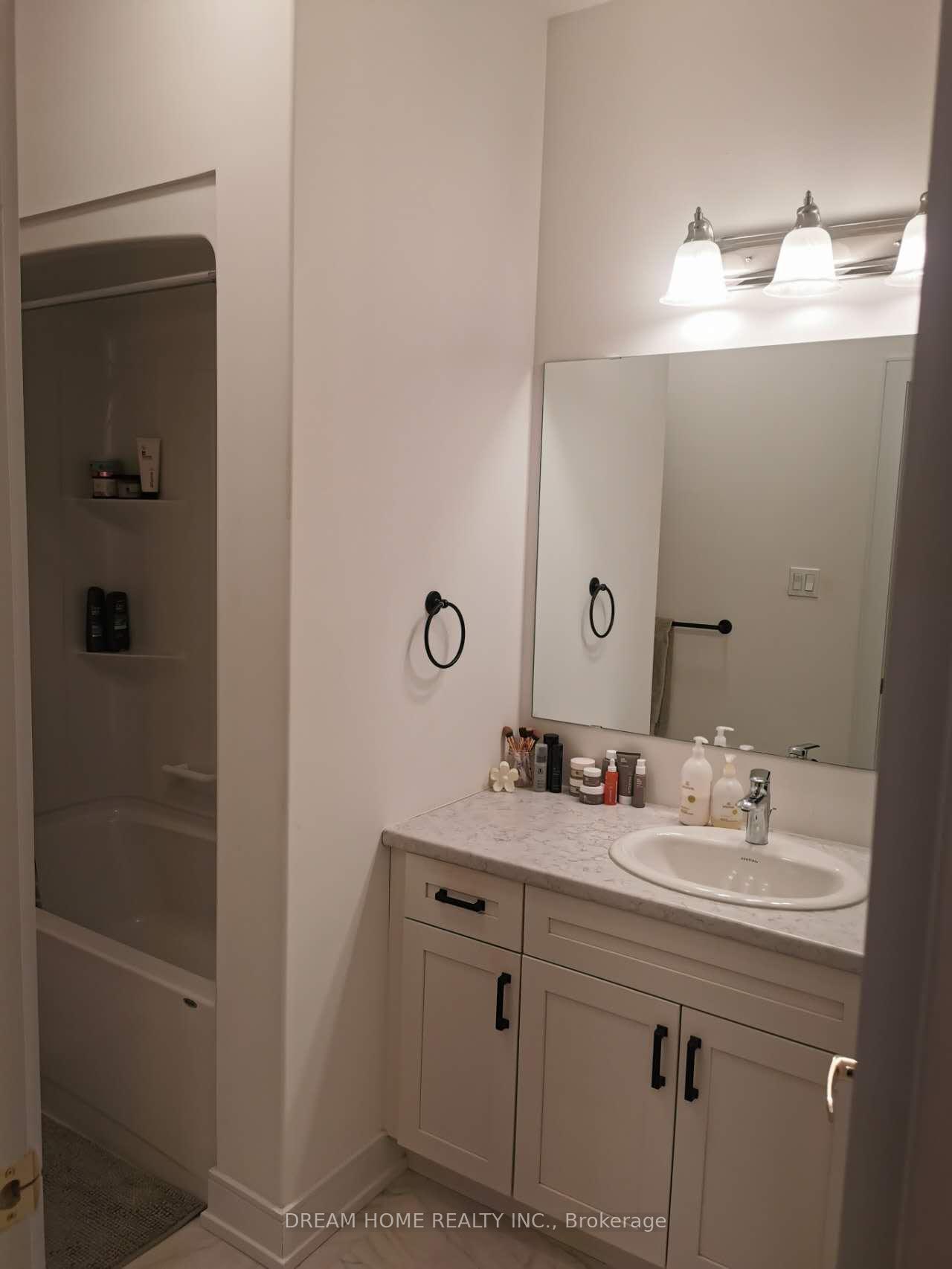 Photo 10 of 10 Mitchell Avenue, Collingwood — HOMEH