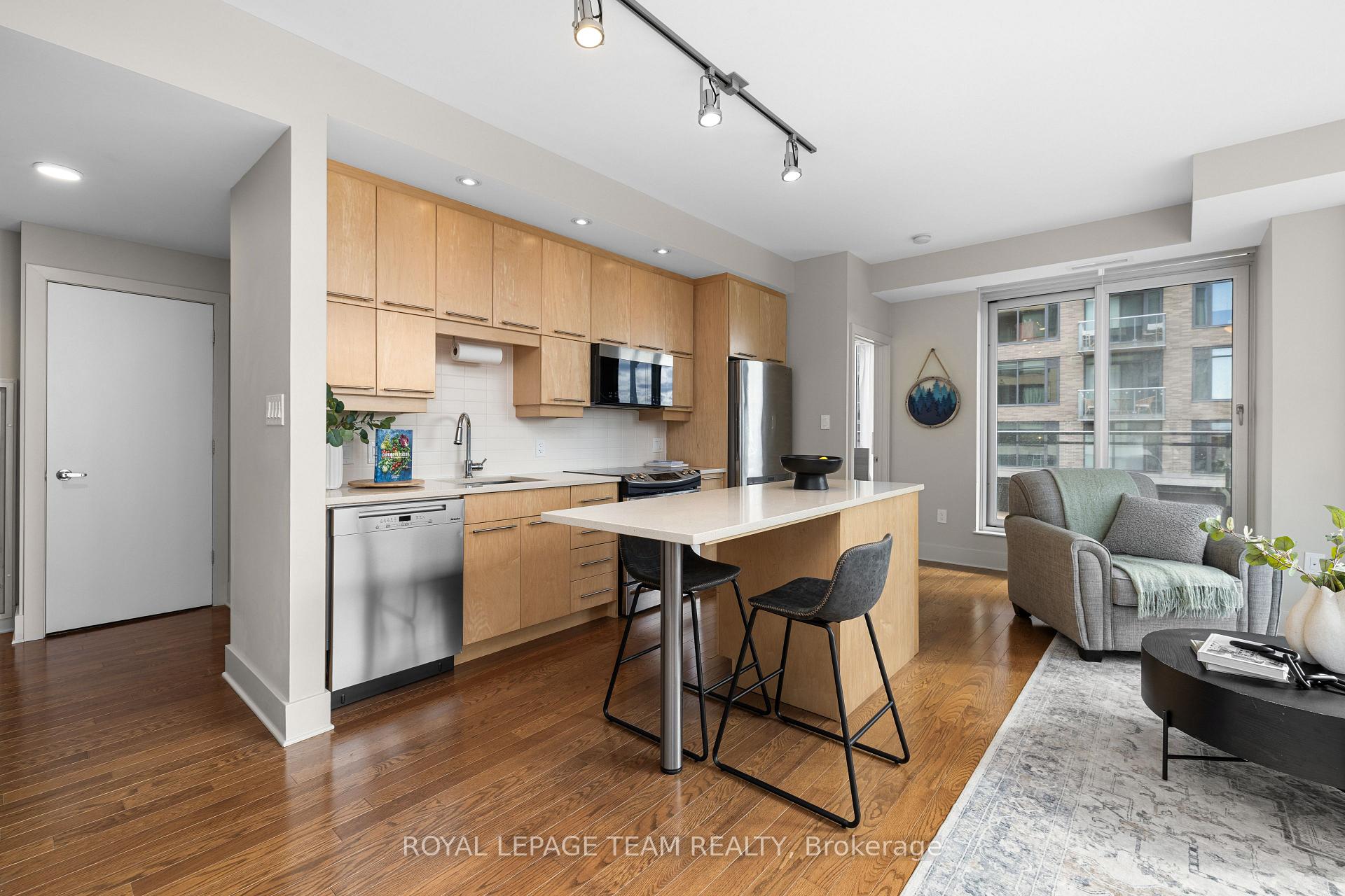 Photo 14 of Unit 306, 101 Richmond Road, Ottawa, Westboro South — HOMEH