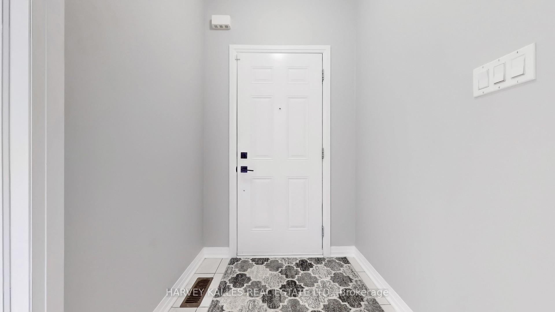 Photo 21 of 32 Bedford Estates Crescent, Barrie, Bayshore — HOMEH