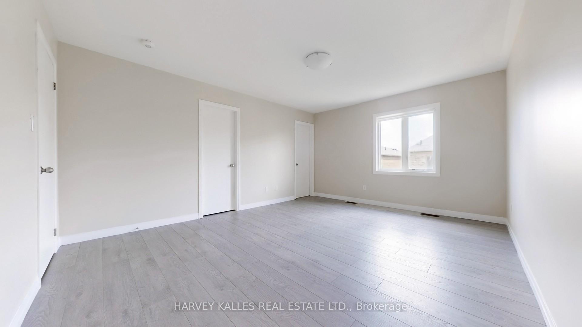 Photo 25 of 32 Bedford Estates Crescent, Barrie, Bayshore — HOMEH