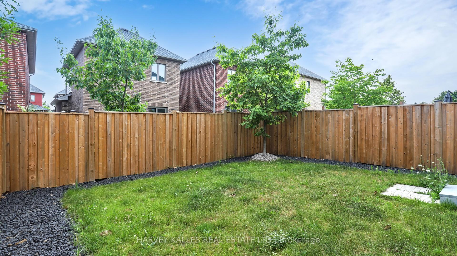 Photo 46 of 32 Bedford Estates Crescent, Barrie, Bayshore — HOMEH