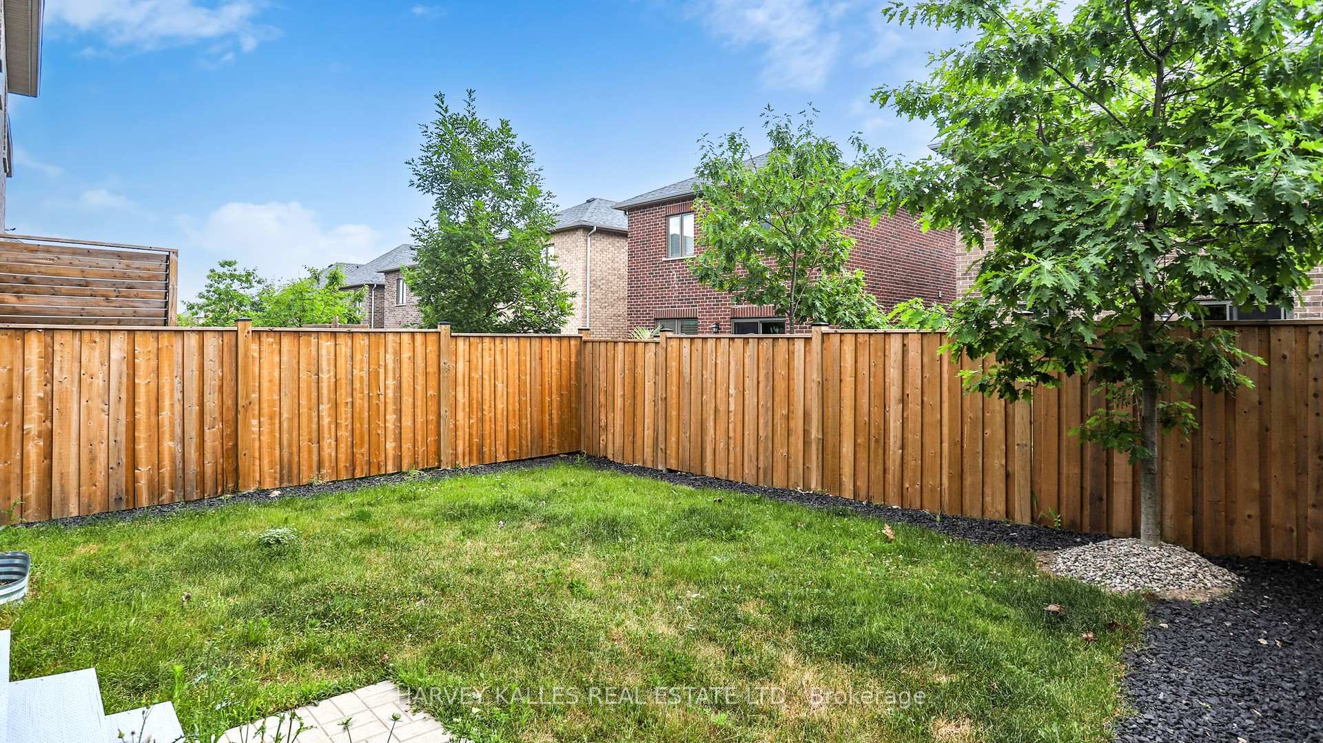 Photo 47 of 32 Bedford Estates Crescent, Barrie, Bayshore — HOMEH