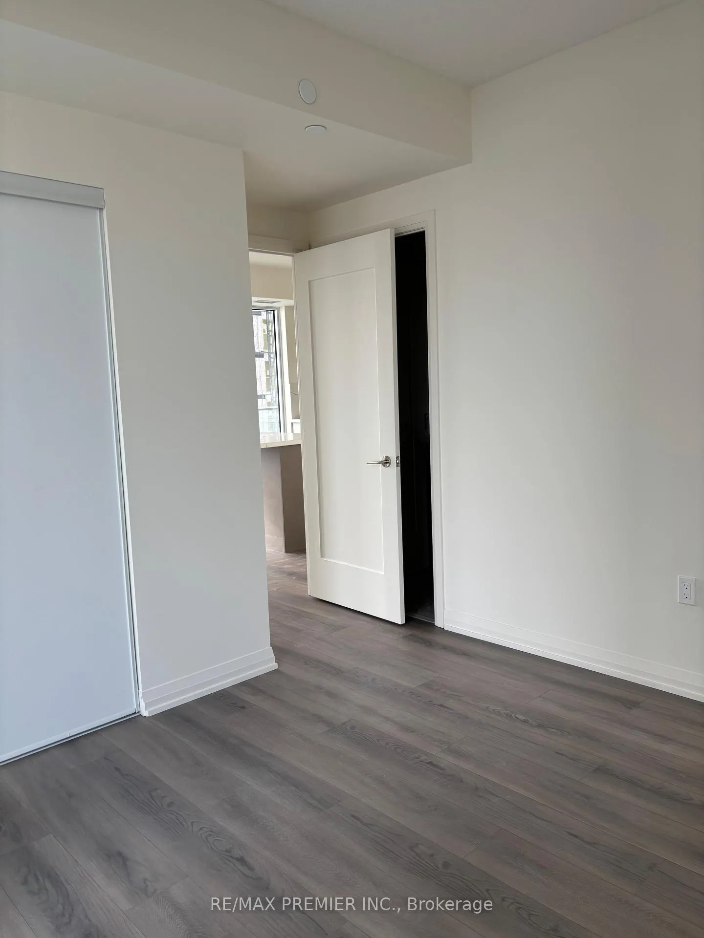 Photo 10 of Unit 1410, 8960 Jane Street, Vaughan, Vellore Village — HOMEH