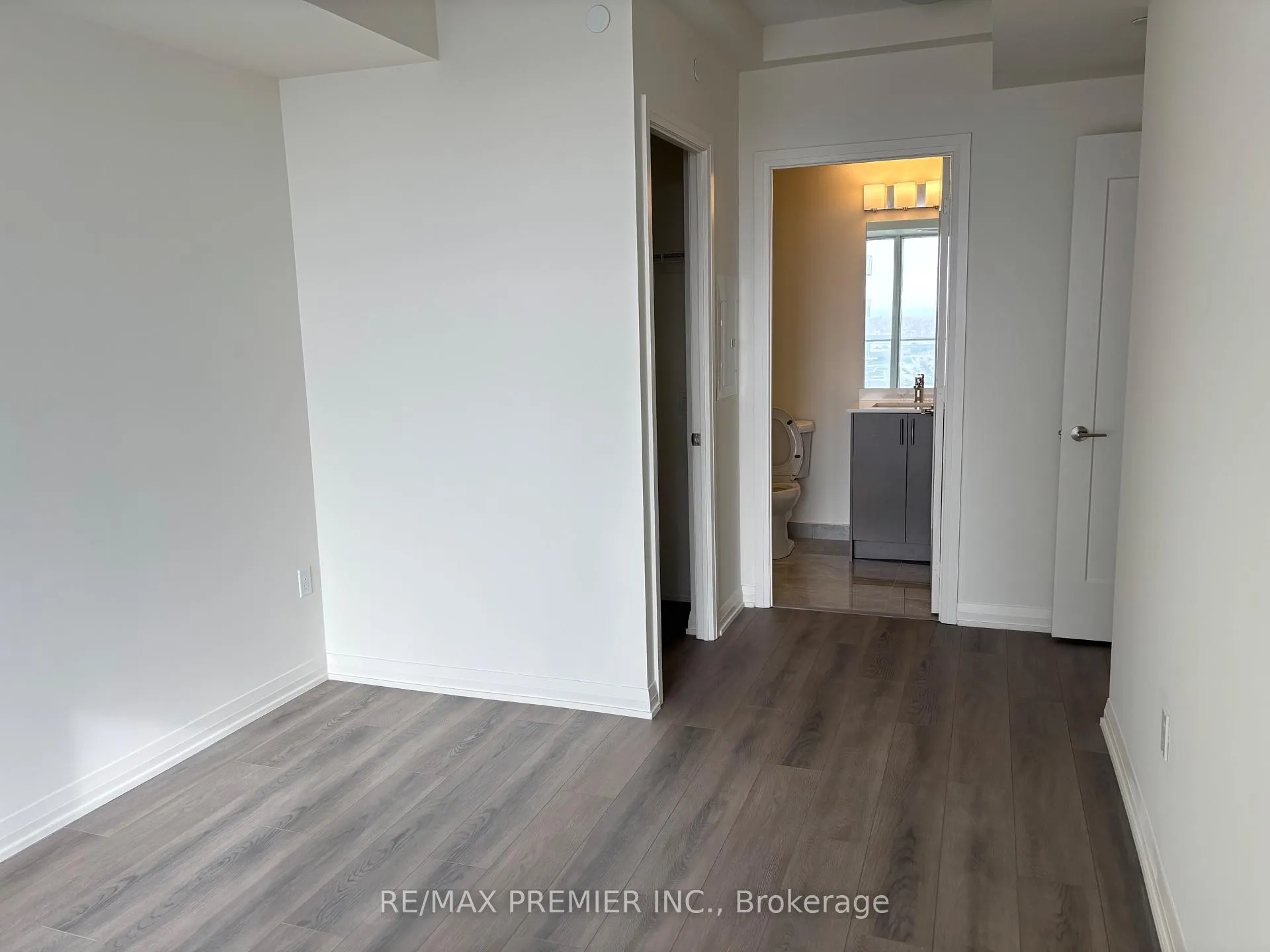 Photo 12 of Unit 1410, 8960 Jane Street, Vaughan, Vellore Village — HOMEH
