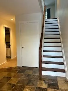Photo 5 of 587 Oxbow Crescent, Collingwood — HOMEH