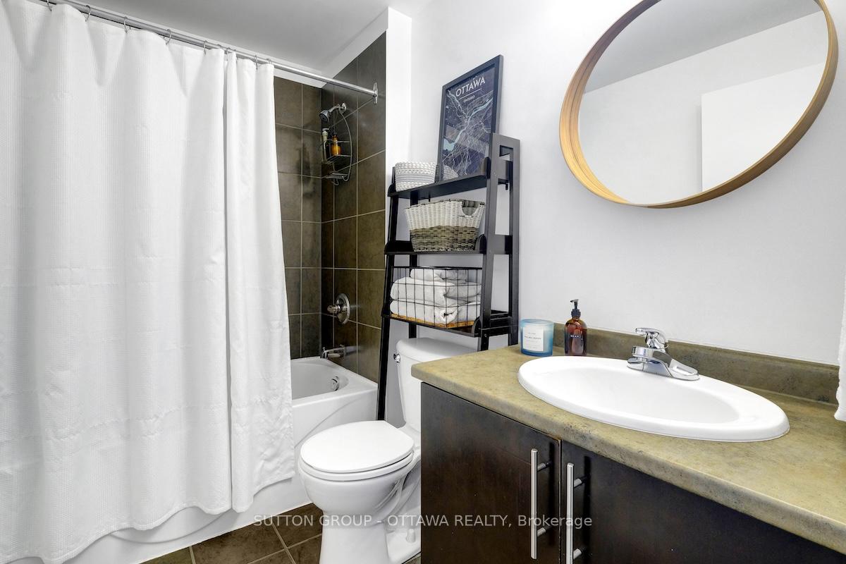 Photo 13 of Unit 1303, 70 Landry Street, Ottawa, Vanier — HOMEH