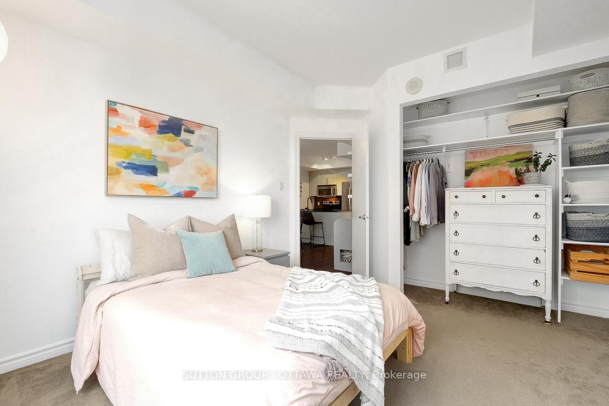 Photo 15 of Unit 1303, 70 Landry Street, Ottawa, Vanier — HOMEH