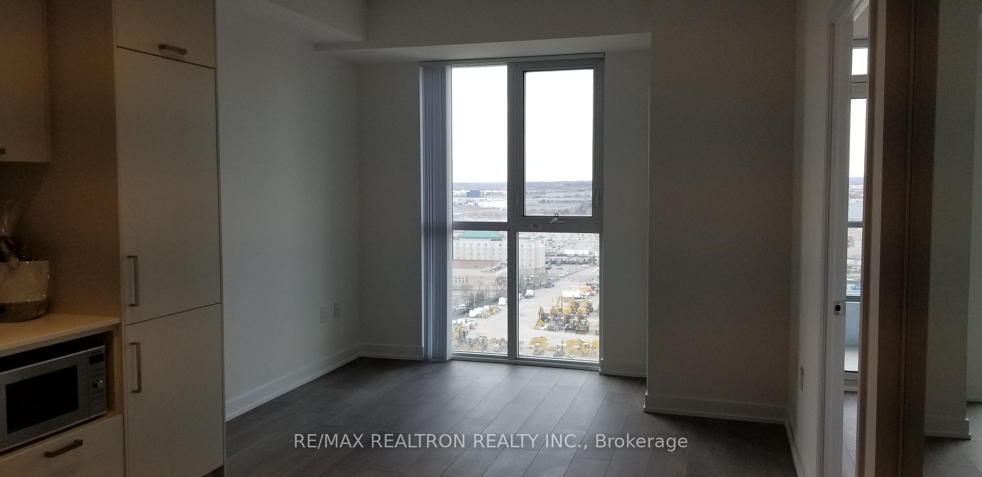 Photo 4 of Unit 1916, 38 Honeycrisp Crescent, Vaughan, Concord — HOMEH