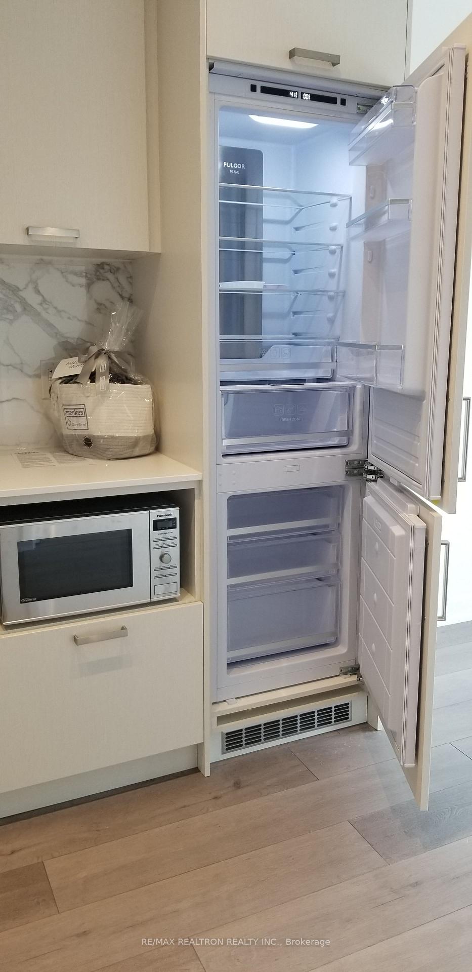 Photo 21 of Unit 1916, 38 Honeycrisp Crescent, Vaughan, Concord — HOMEH