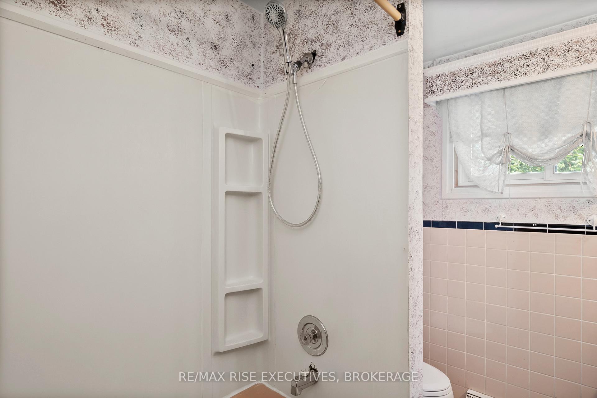 Photo 40 of Unit 8, 258 Queen Mary Road, Kingston, Central City West — HOMEH