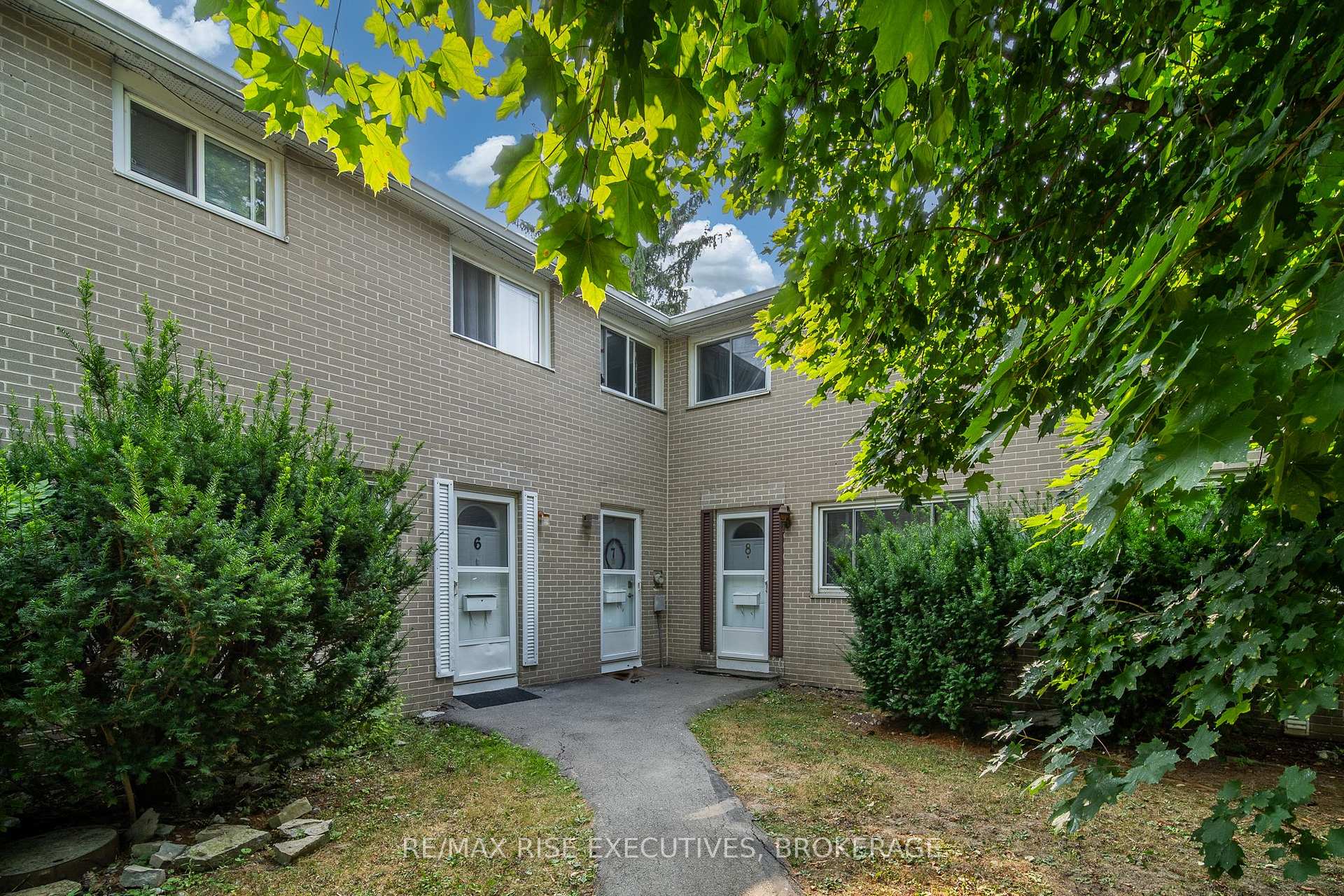 Photo 4 of Unit 8, 258 Queen Mary Road, Kingston, Central City West — HOMEH