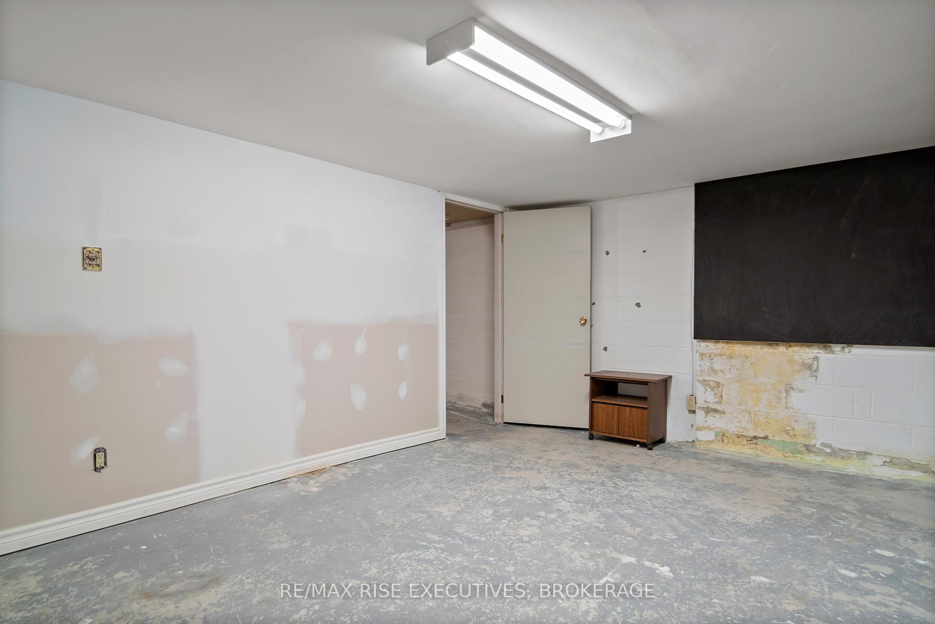 Photo 49 of Unit 8, 258 Queen Mary Road, Kingston, Central City West — HOMEH