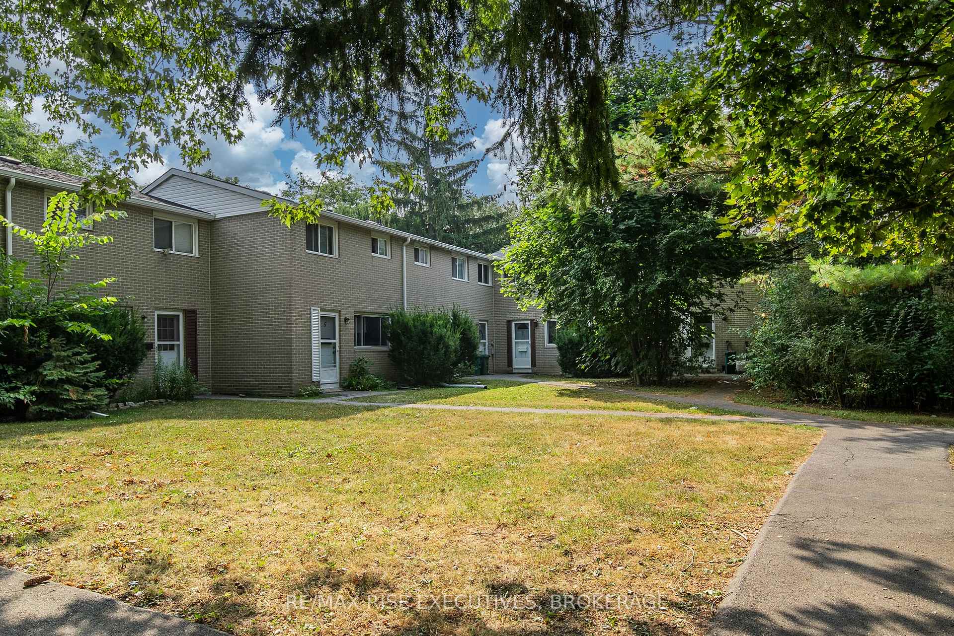 Photo 54 of Unit 8, 258 Queen Mary Road, Kingston, Central City West — HOMEH