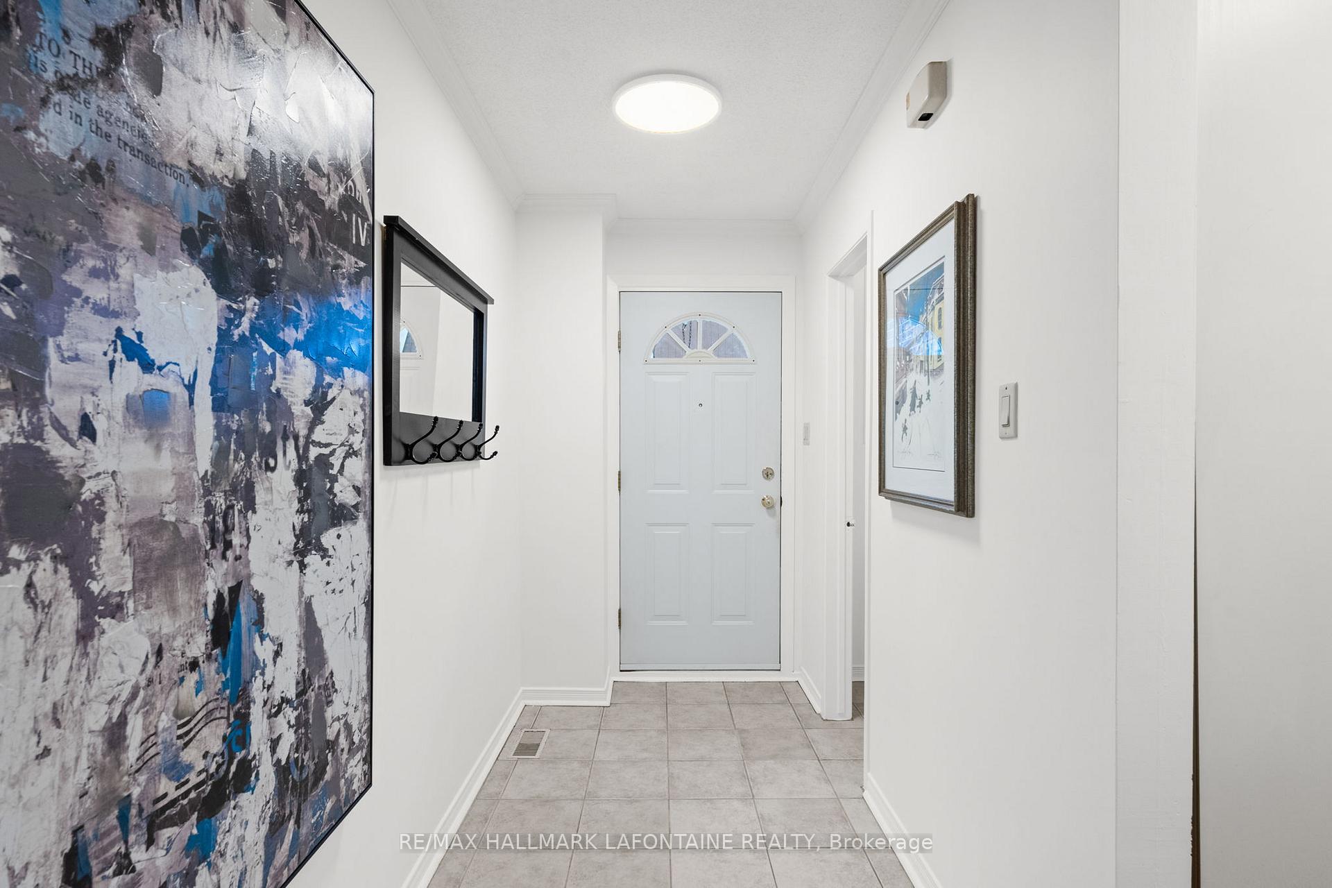 Photo 4 of 125 The Rockery Private, Ottawa, Carson Meadows — HOMEH