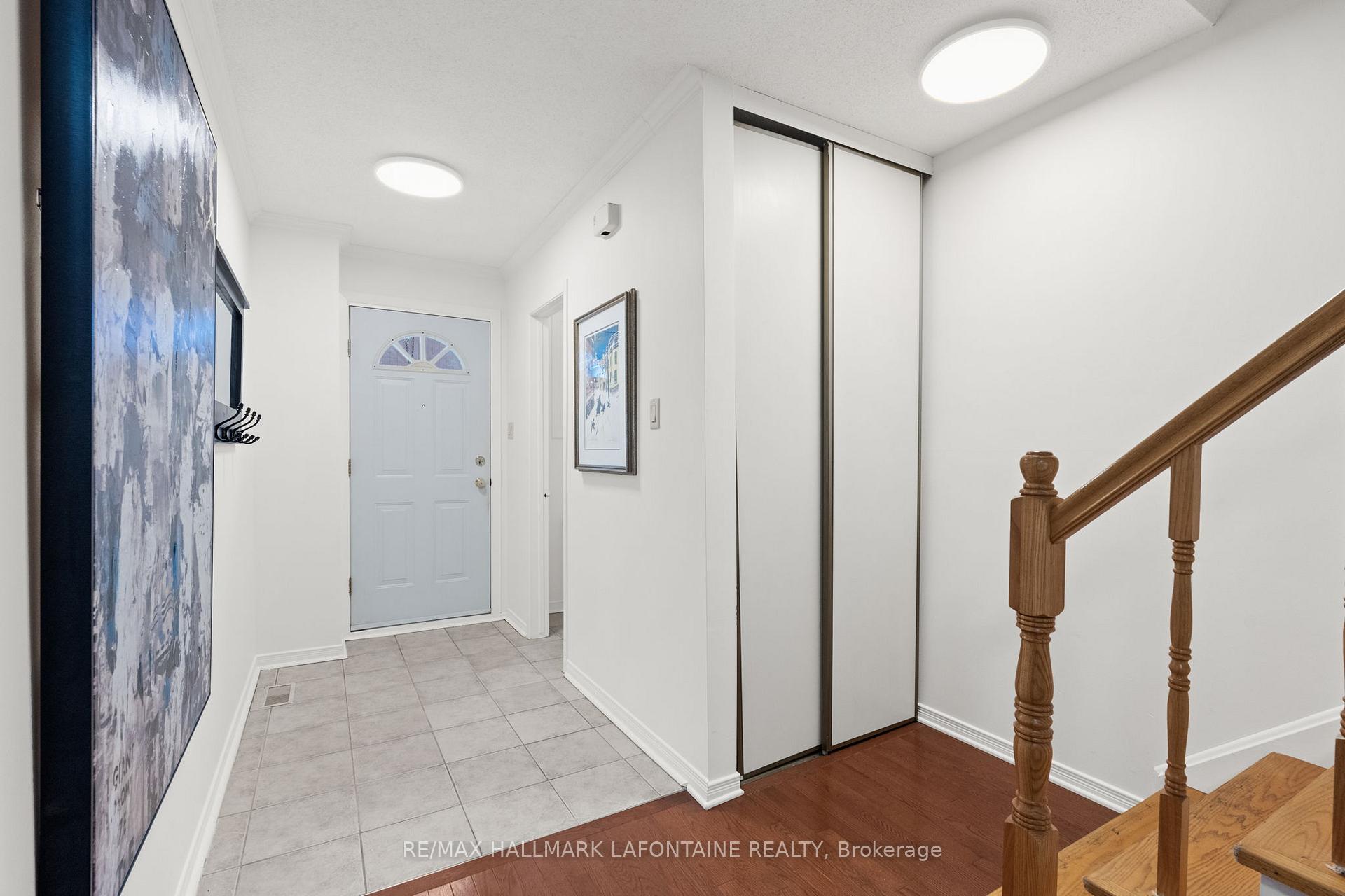 Photo 5 of 125 The Rockery Private, Ottawa, Carson Meadows — HOMEH