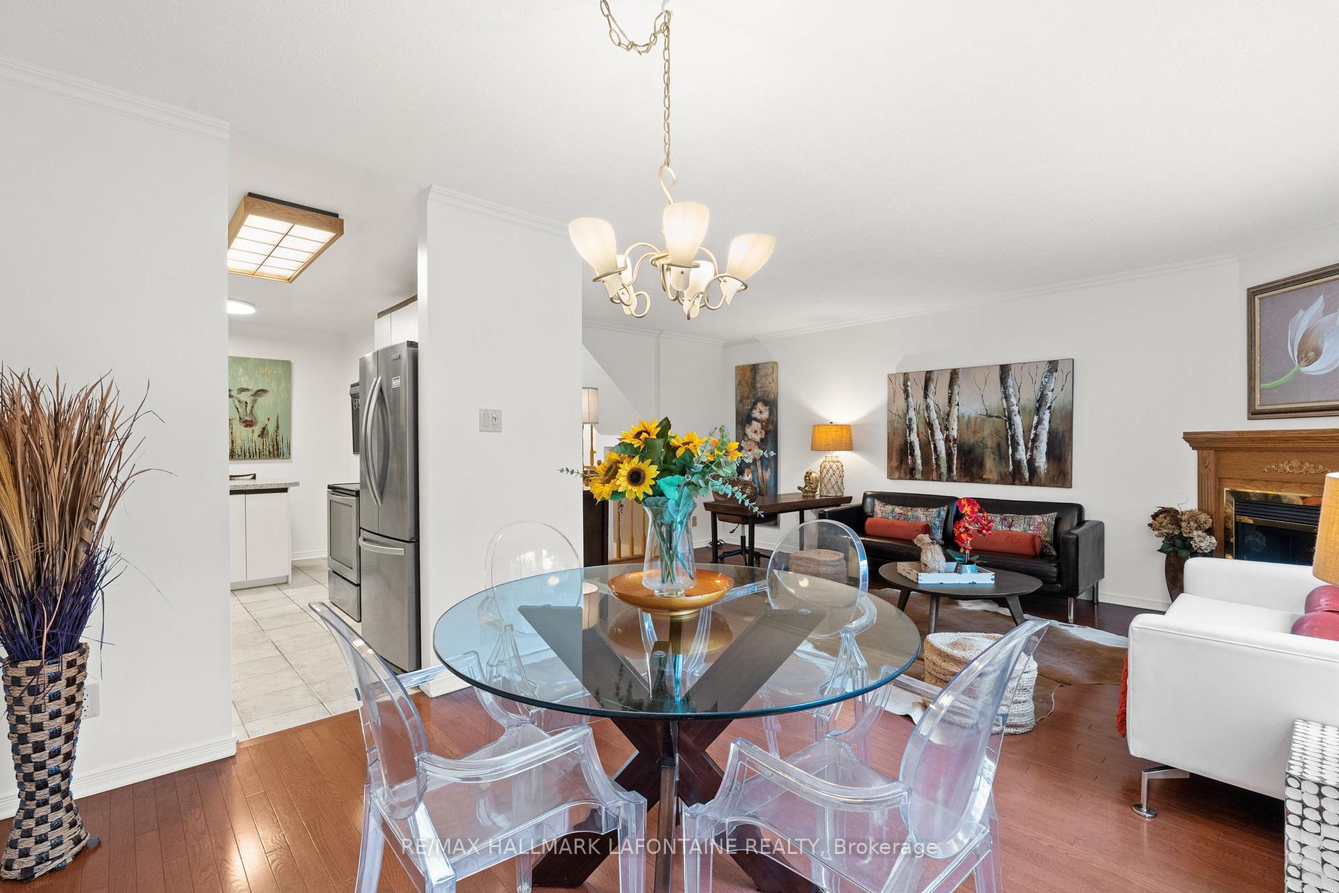 Photo 11 of 125 The Rockery Private, Ottawa, Carson Meadows — HOMEH