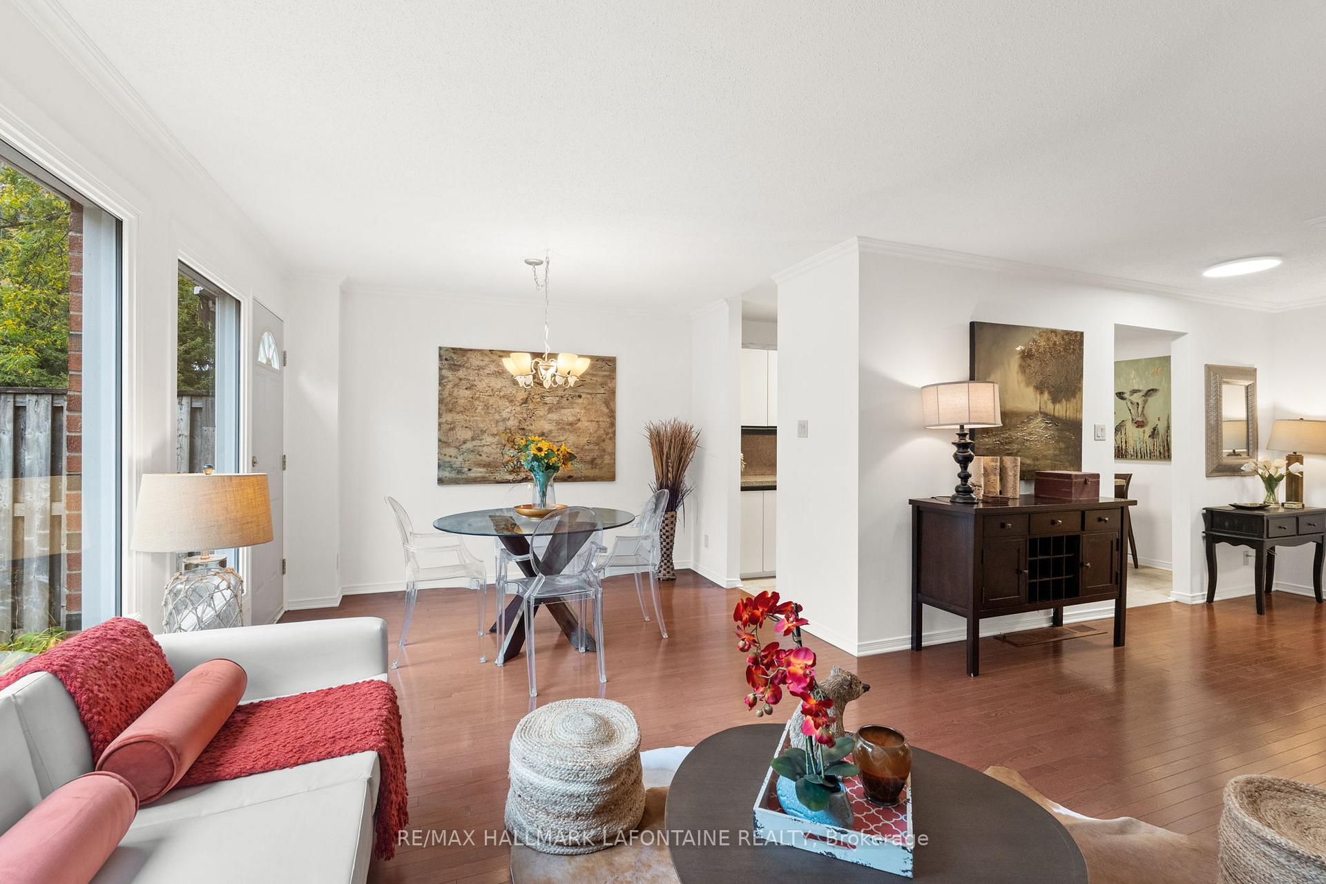Photo 14 of 125 The Rockery Private, Ottawa, Carson Meadows — HOMEH