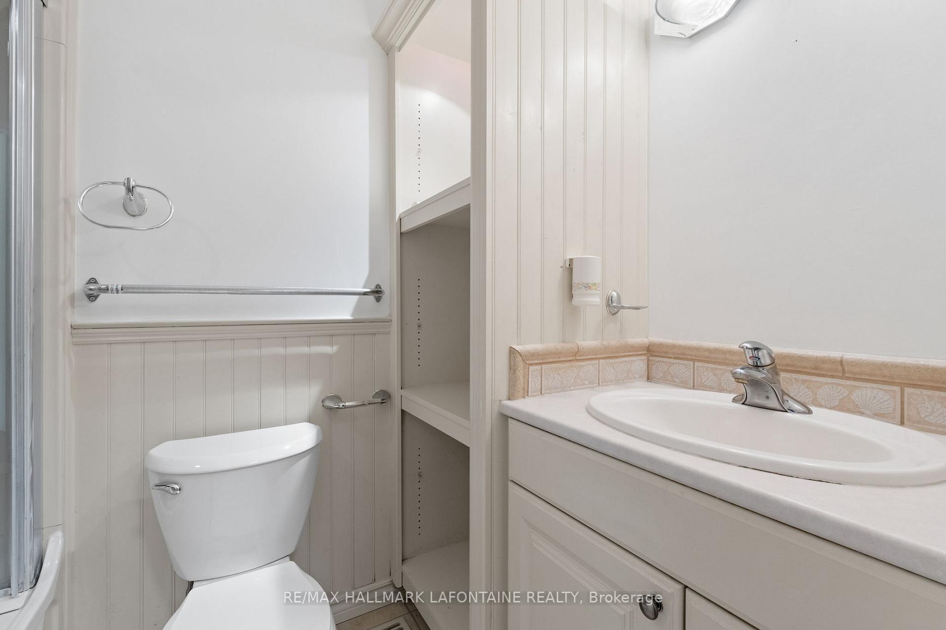 Photo 26 of 125 The Rockery Private, Ottawa, Carson Meadows — HOMEH
