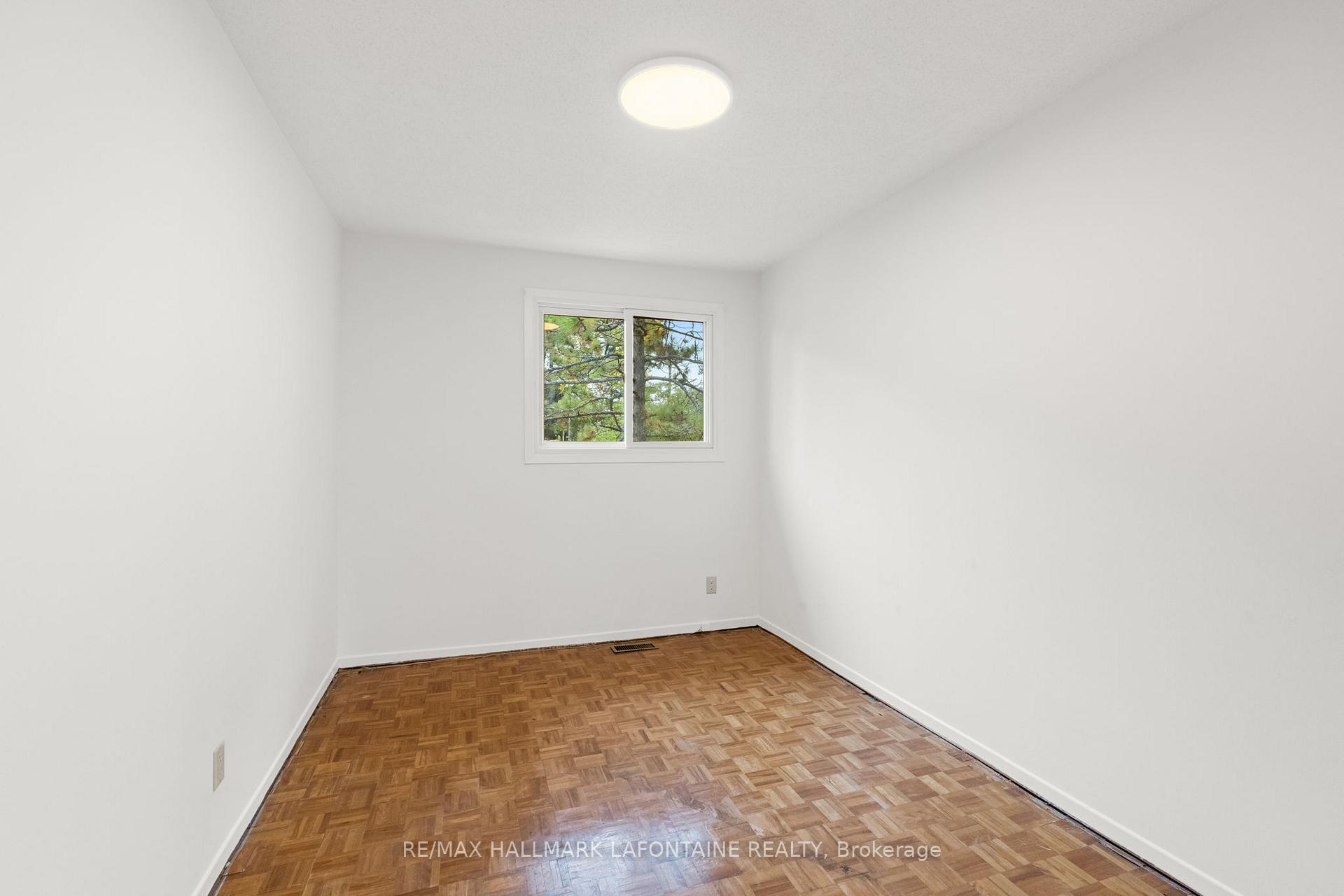 Photo 29 of 125 The Rockery Private, Ottawa, Carson Meadows — HOMEH