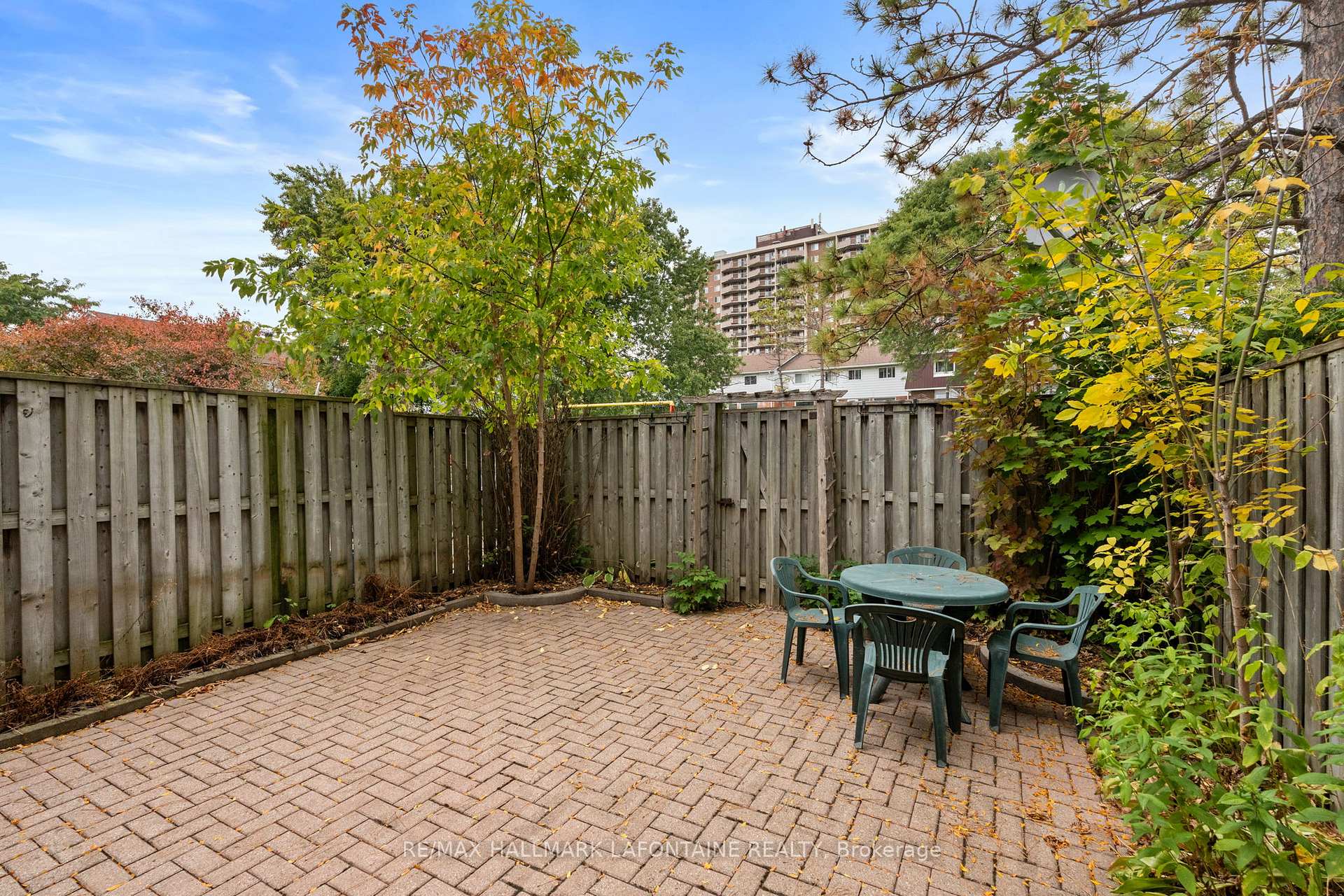 Photo 33 of 125 The Rockery Private, Ottawa, Carson Meadows — HOMEH