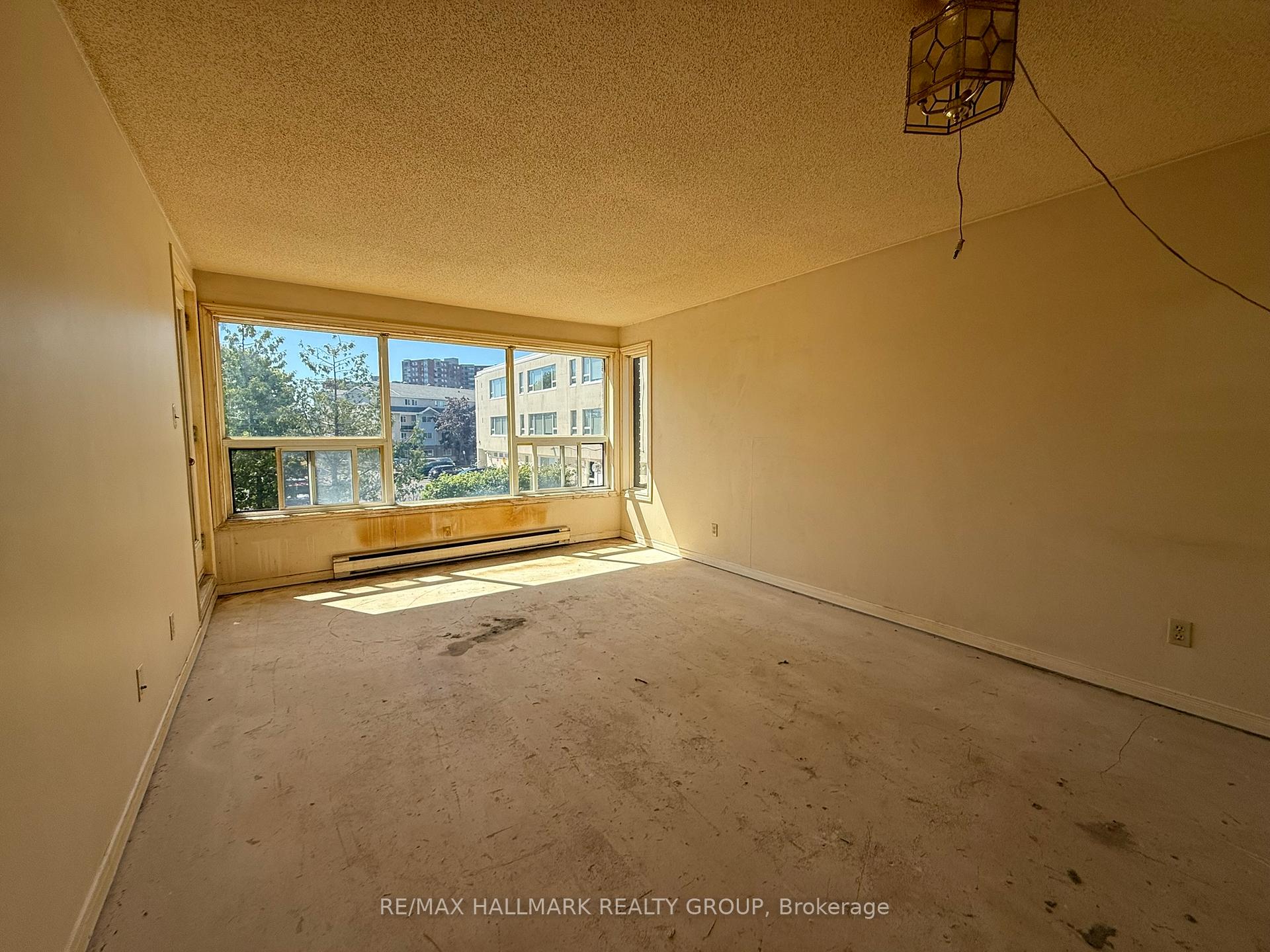 Photo 3 of Unit 202, 1490 Heron Road, Ottawa, Heron Gate — HOMEH