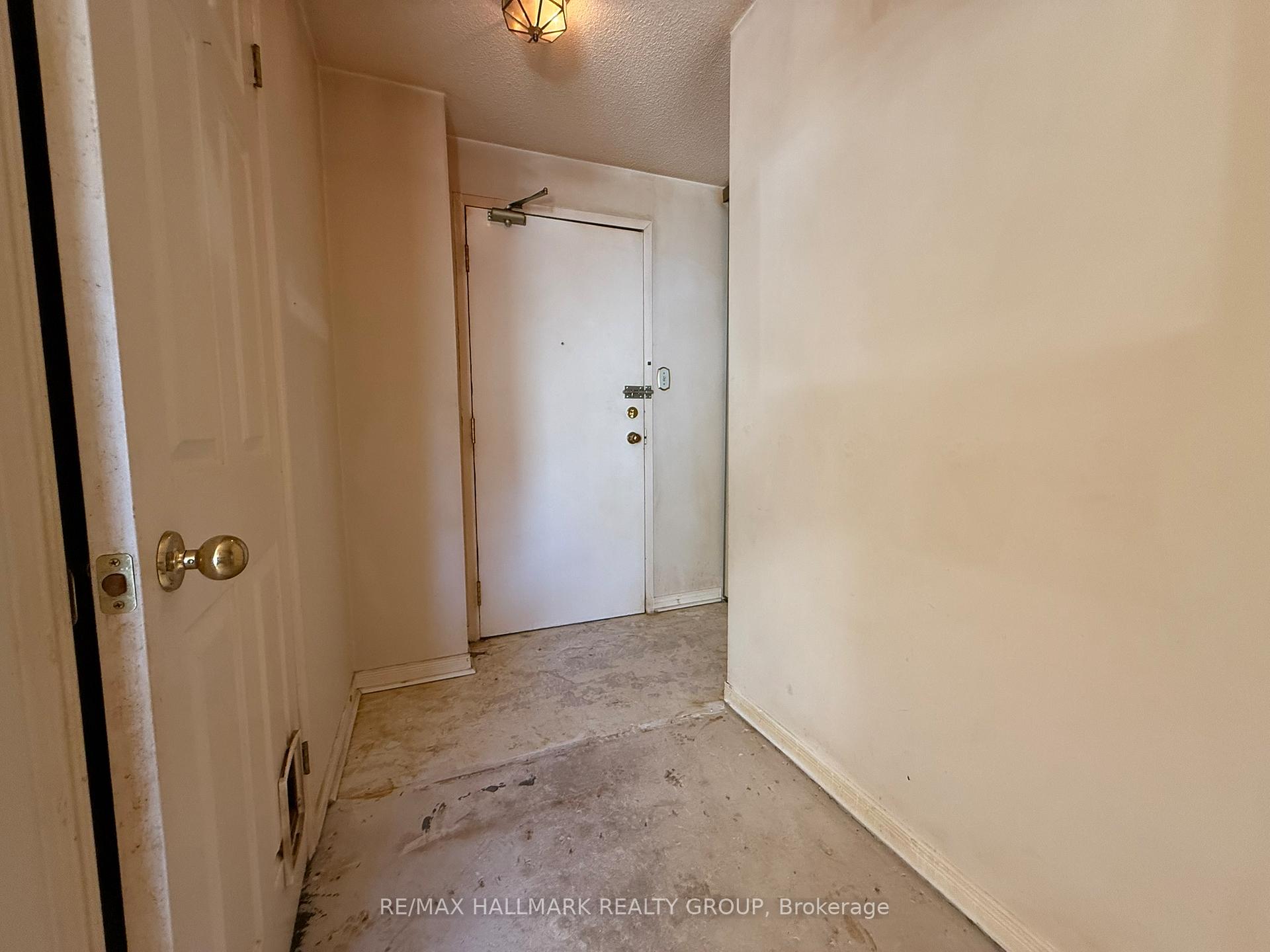 Photo 8 of Unit 202, 1490 Heron Road, Ottawa, Heron Gate — HOMEH