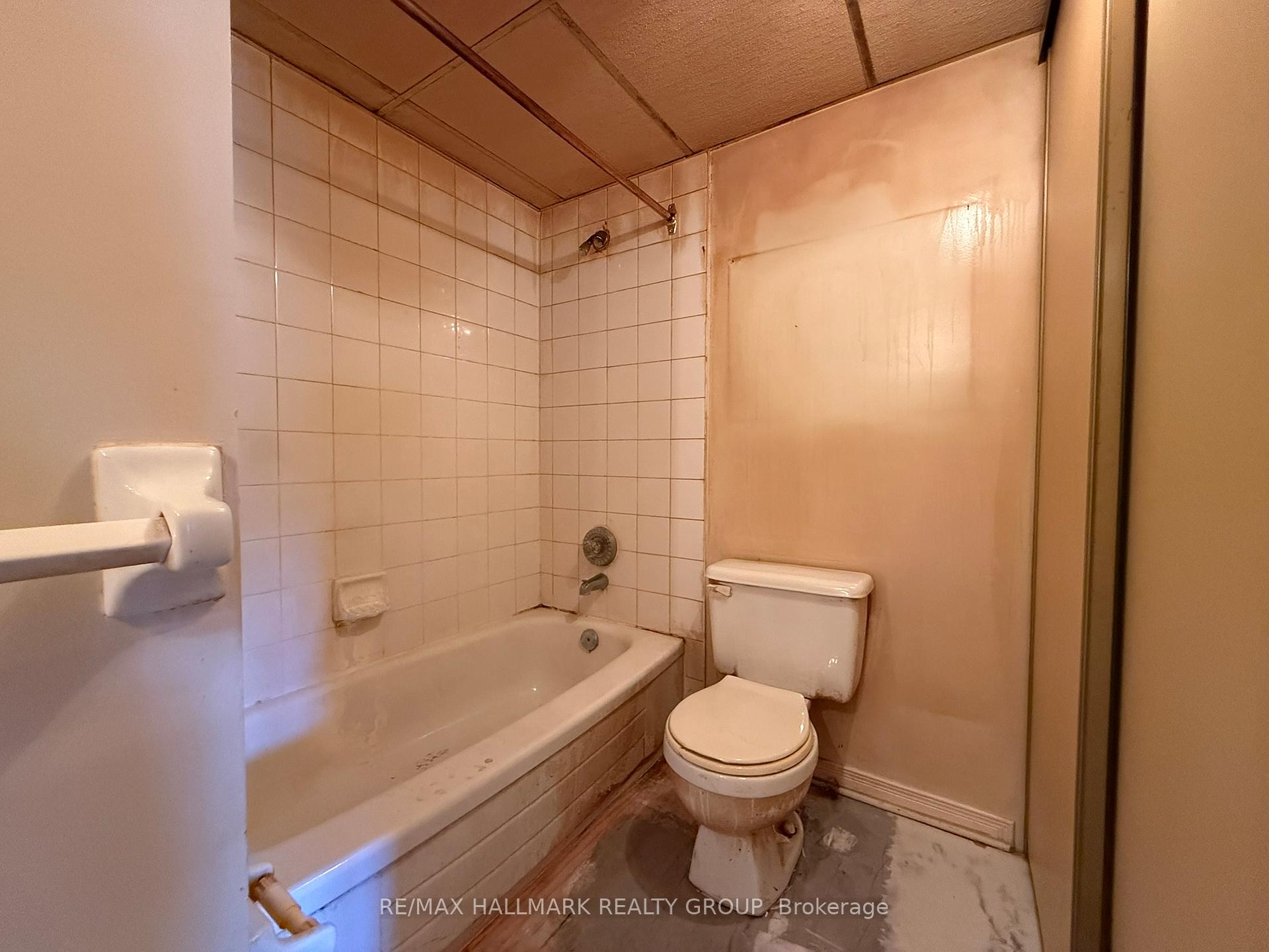 Photo 9 of Unit 202, 1490 Heron Road, Ottawa, Heron Gate — HOMEH