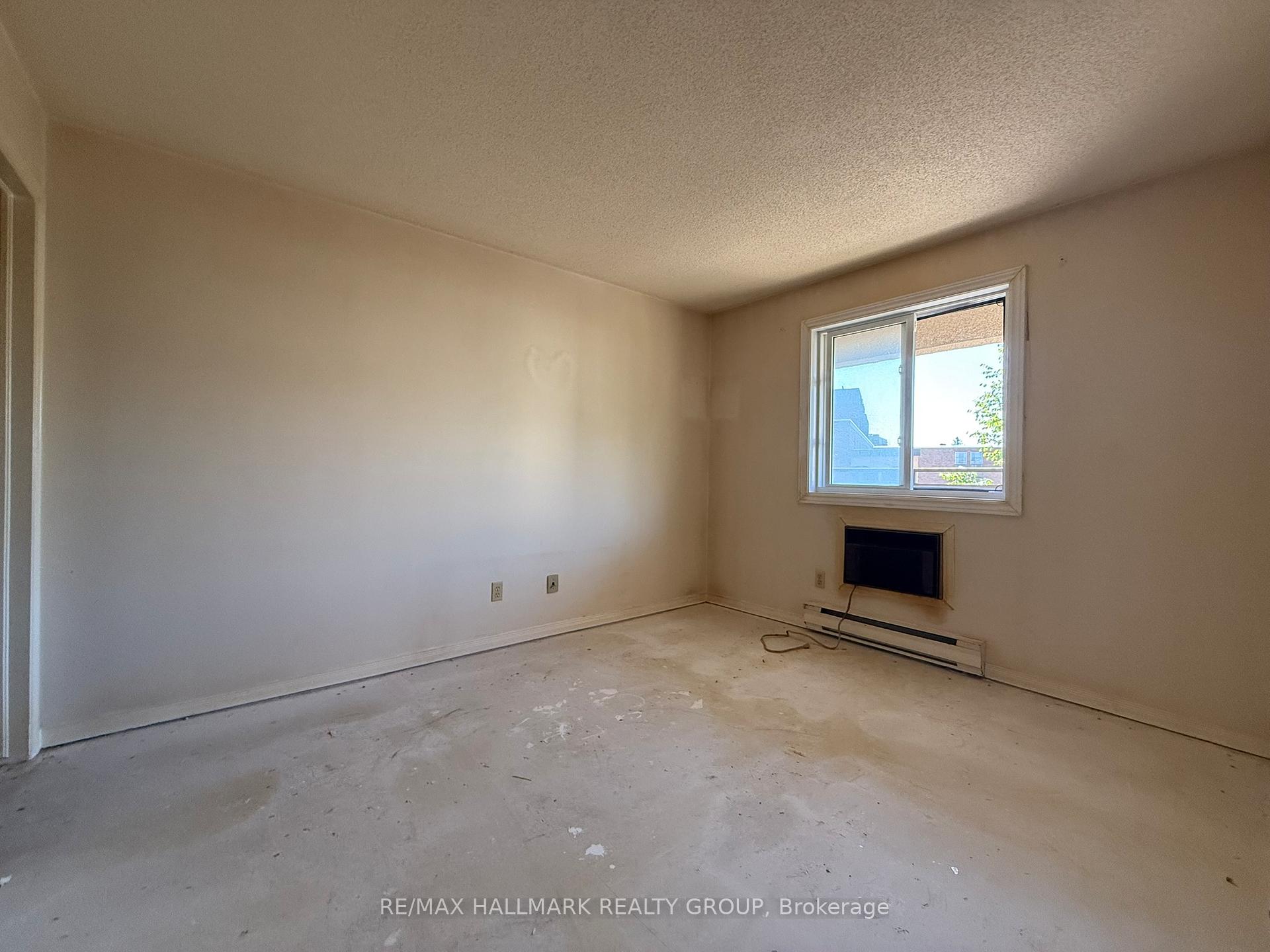 Photo 11 of Unit 202, 1490 Heron Road, Ottawa, Heron Gate — HOMEH