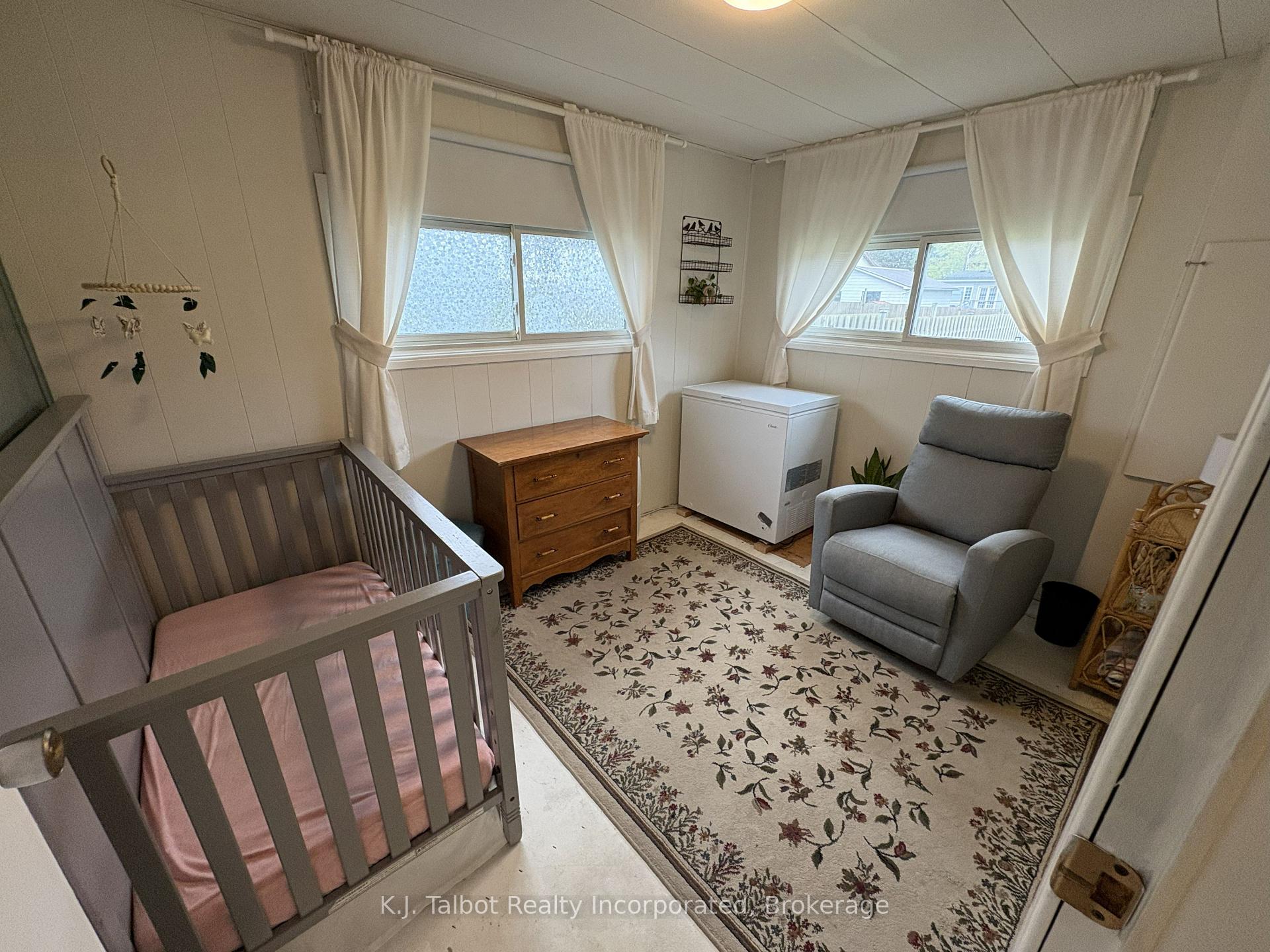 Photo 2 of 190 South Street, Goderich, Goderich (Town) — HOMEH