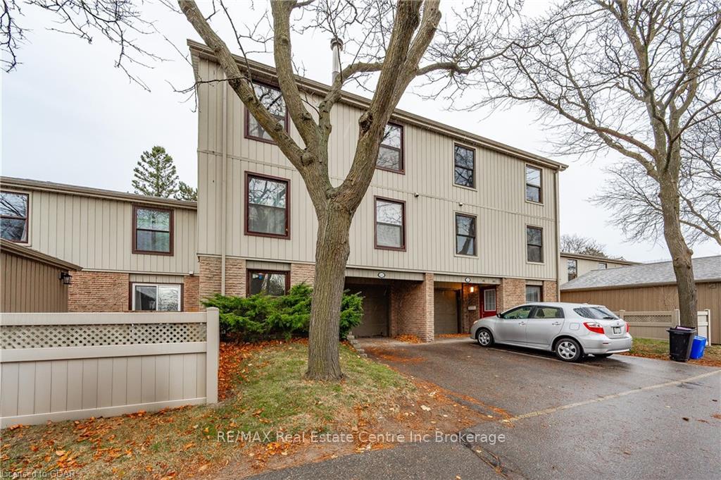 Photo 3 of Unit 43, 141 Janefield Ave, Guelph, Dovercliffe Park/Old University — HOMEH