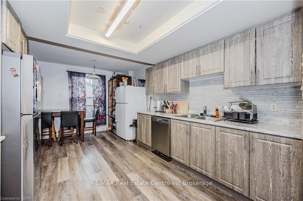 Photo 10 of Unit 43, 141 Janefield Ave, Guelph, Dovercliffe Park/Old University — HOMEH