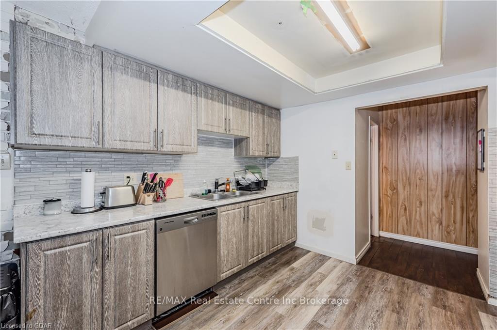 Photo 13 of Unit 43, 141 Janefield Ave, Guelph, Dovercliffe Park/Old University — HOMEH