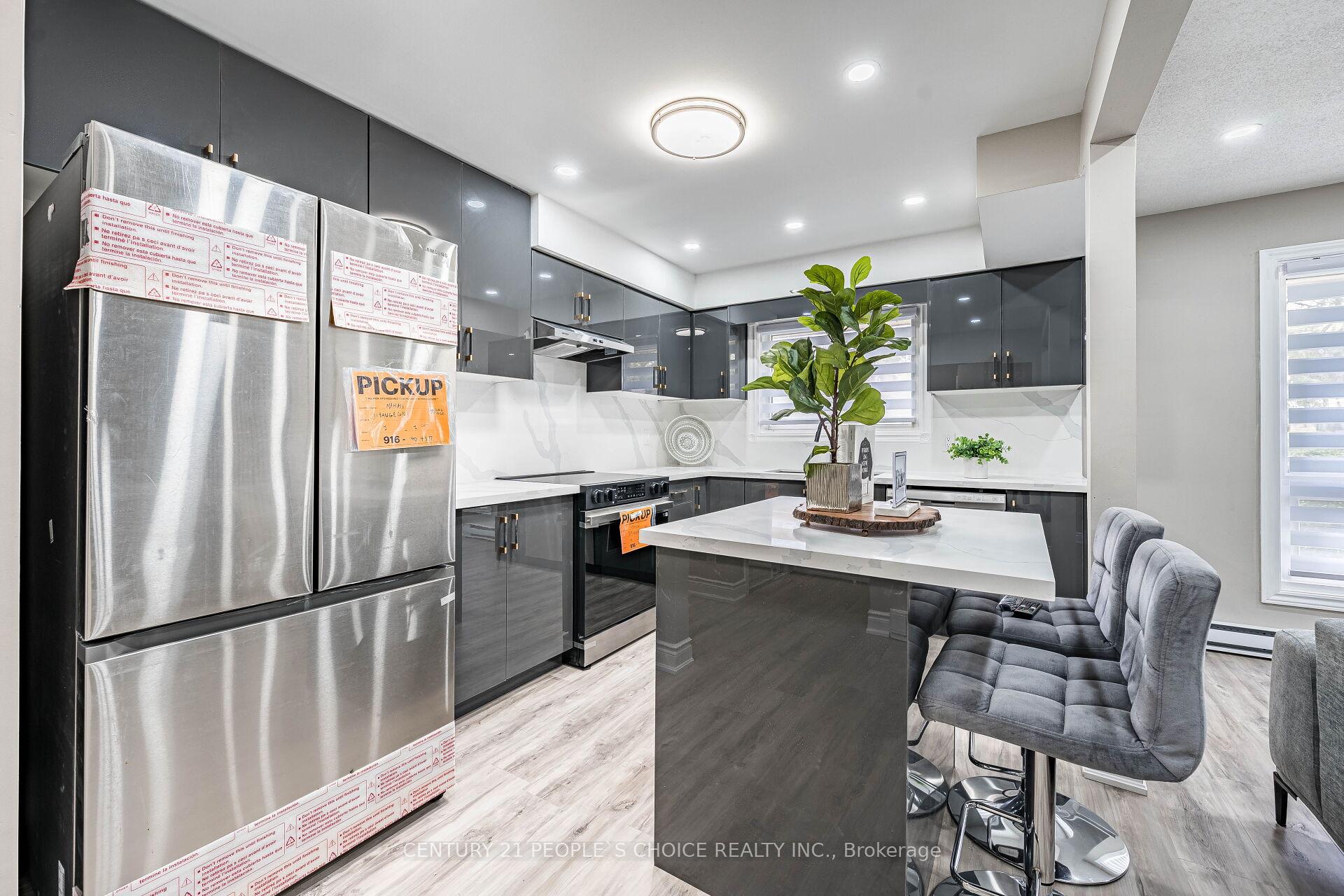 Front of Unit 25, 506 Normandy Street