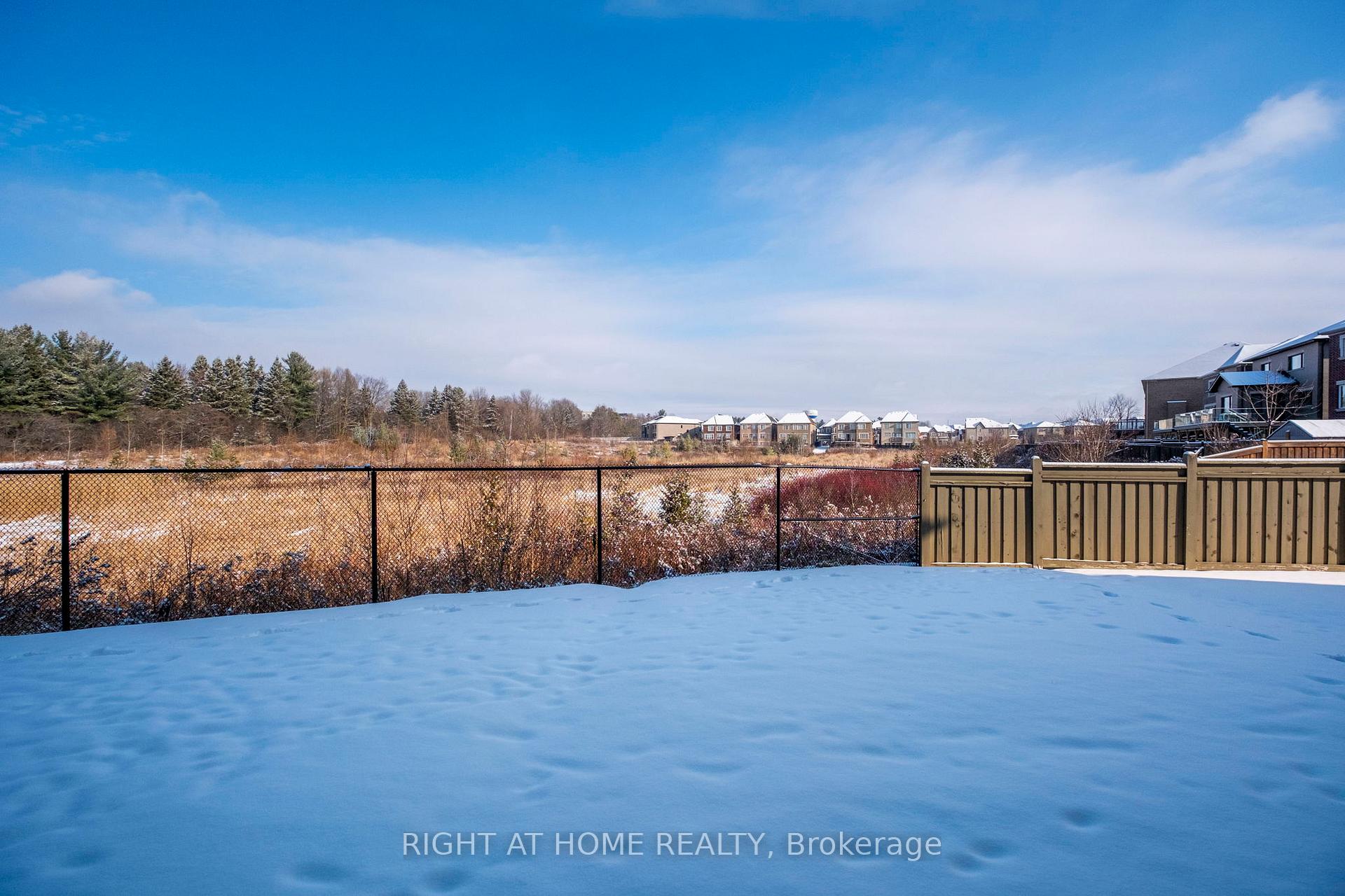 Photo 38 of 10 Stubbs Lane, Aurora, Rural Aurora — HOMEH