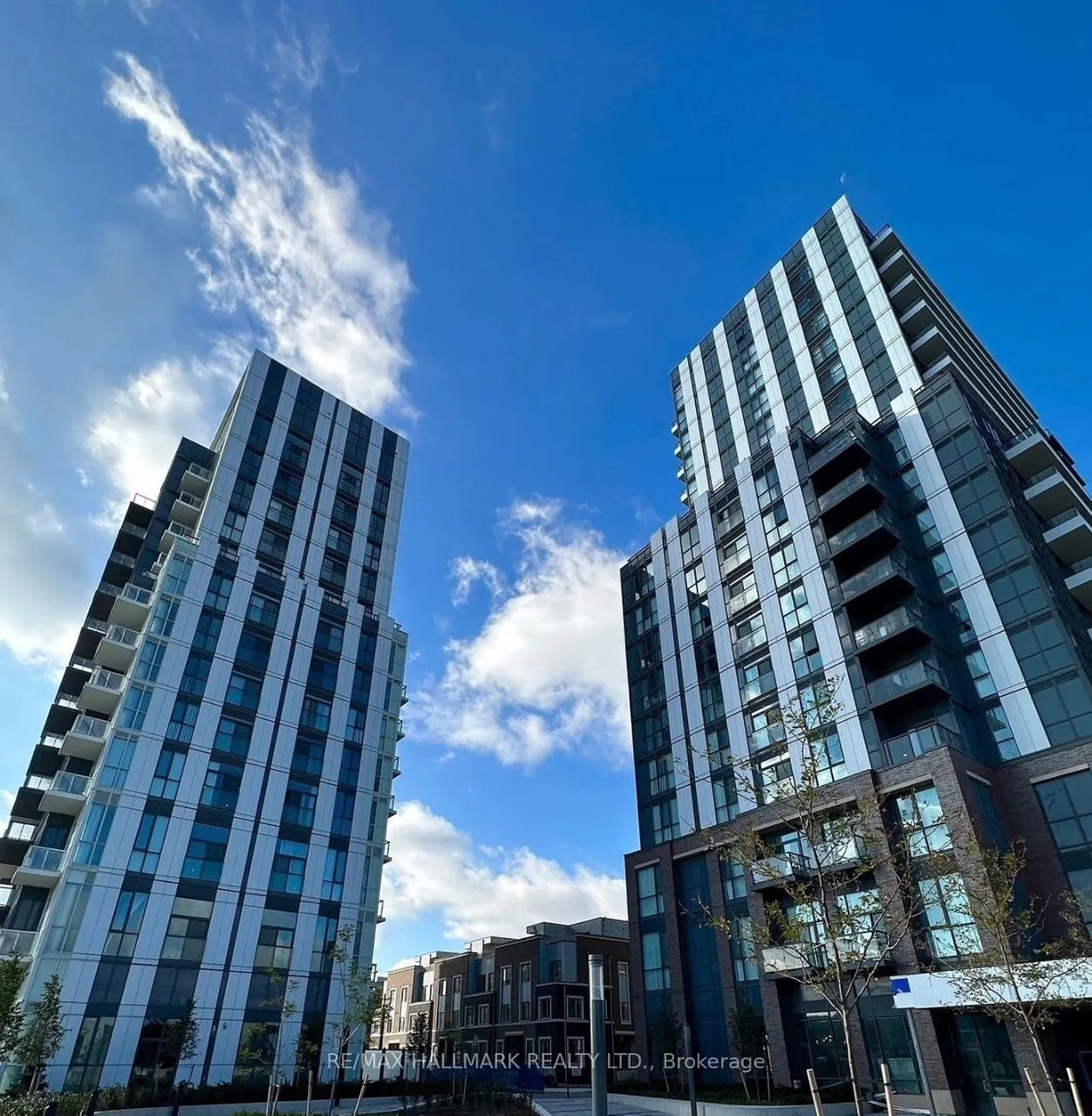 Front of Unit 820, 60 Honeycrisp Crescent