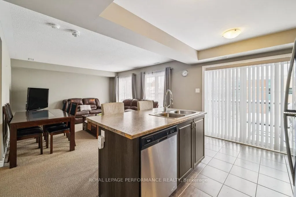 Photo 12 of Unit 8, 474 Clearbrook Drive, Ottawa, Barrhaven - Strandherd — HOMEH