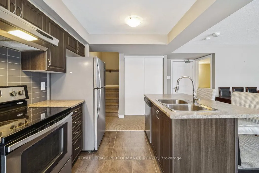 Photo 19 of Unit 8, 474 Clearbrook Drive, Ottawa, Barrhaven - Strandherd — HOMEH