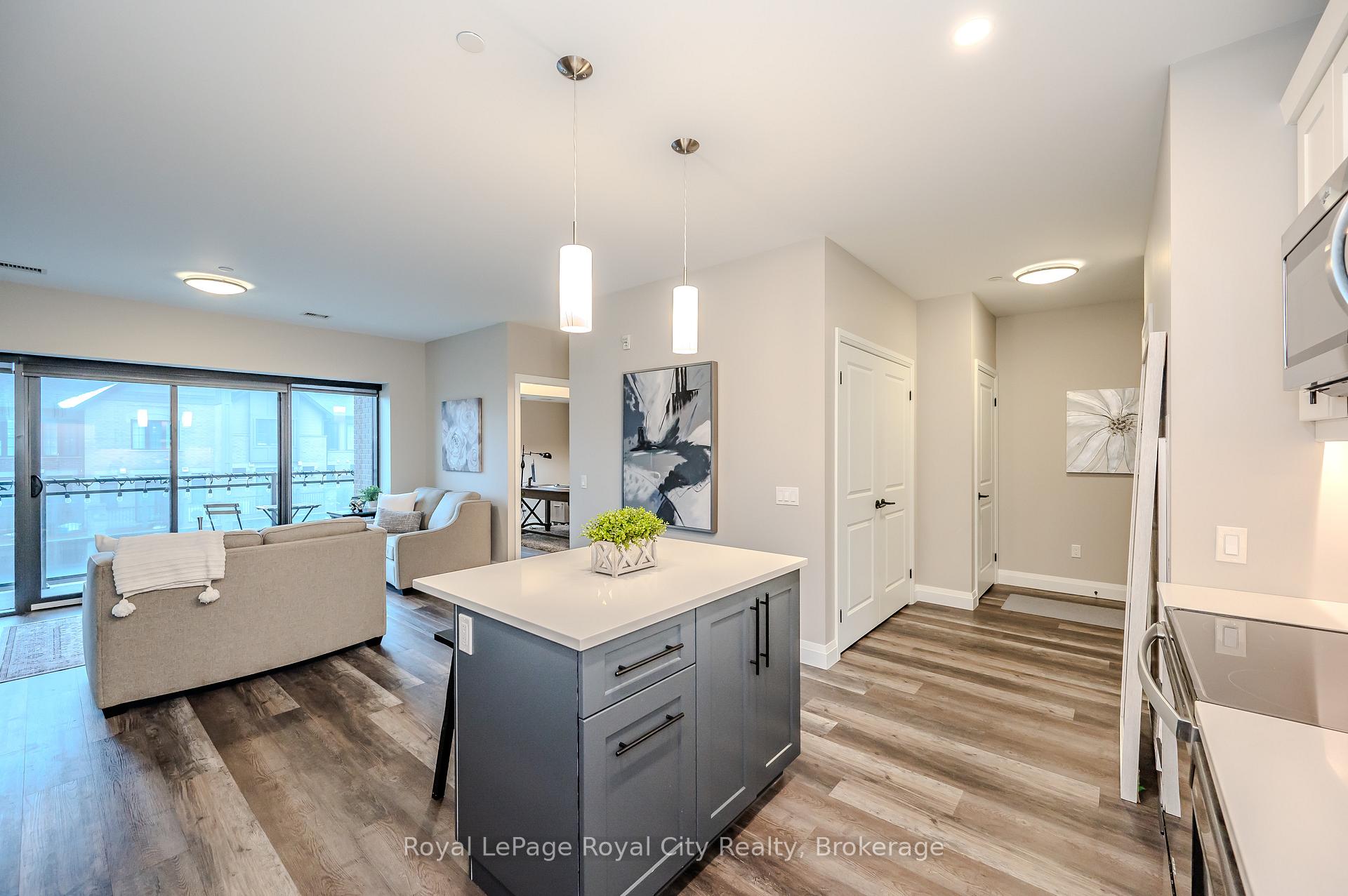 Photo 15 of Unit 312, 332 Gosling Gardens, Guelph, Clairfields/Hanlon Business Park — HOMEH