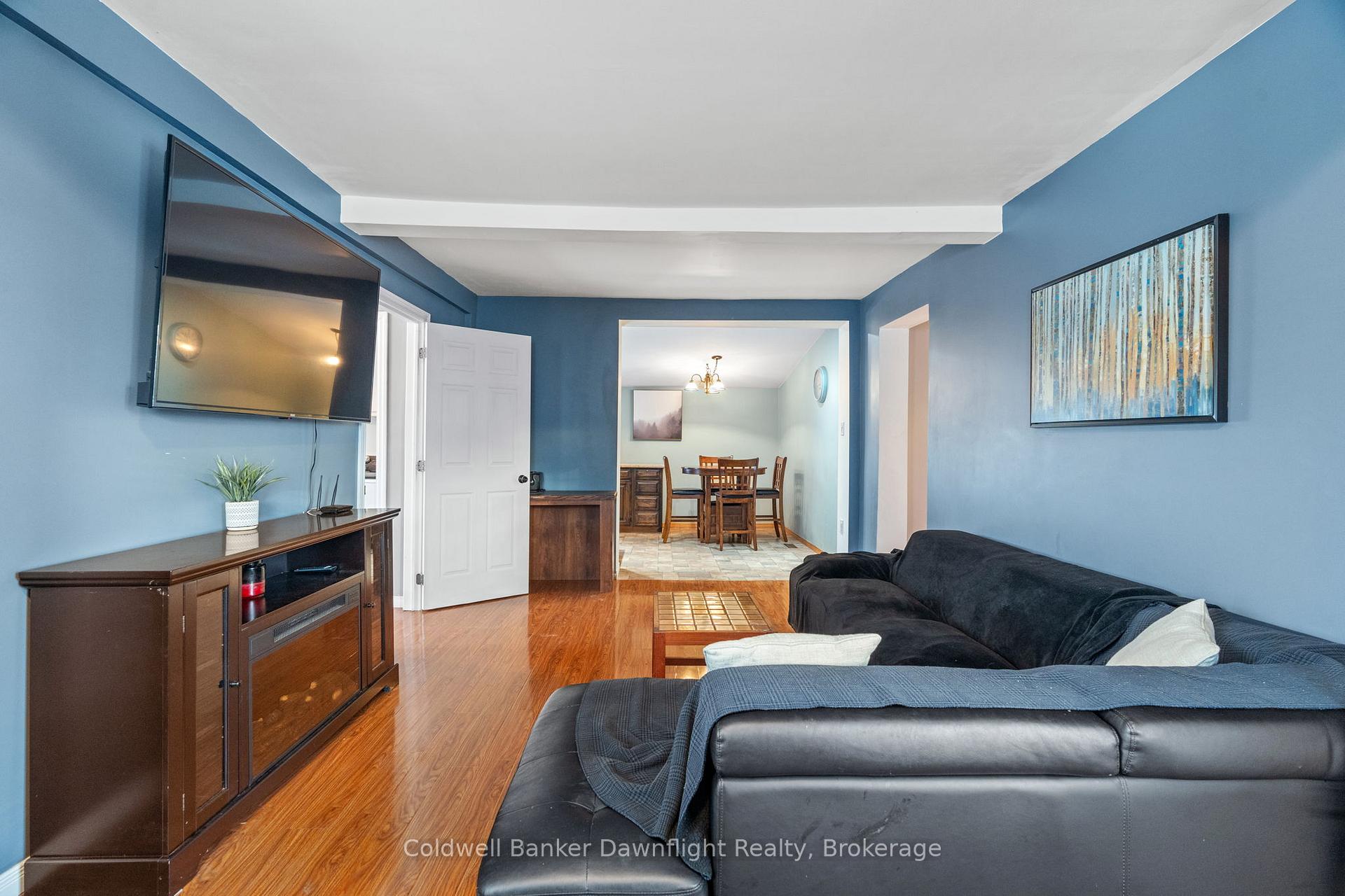Photo 5 of 221 James Street, Central Huron, Clinton — HOMEH