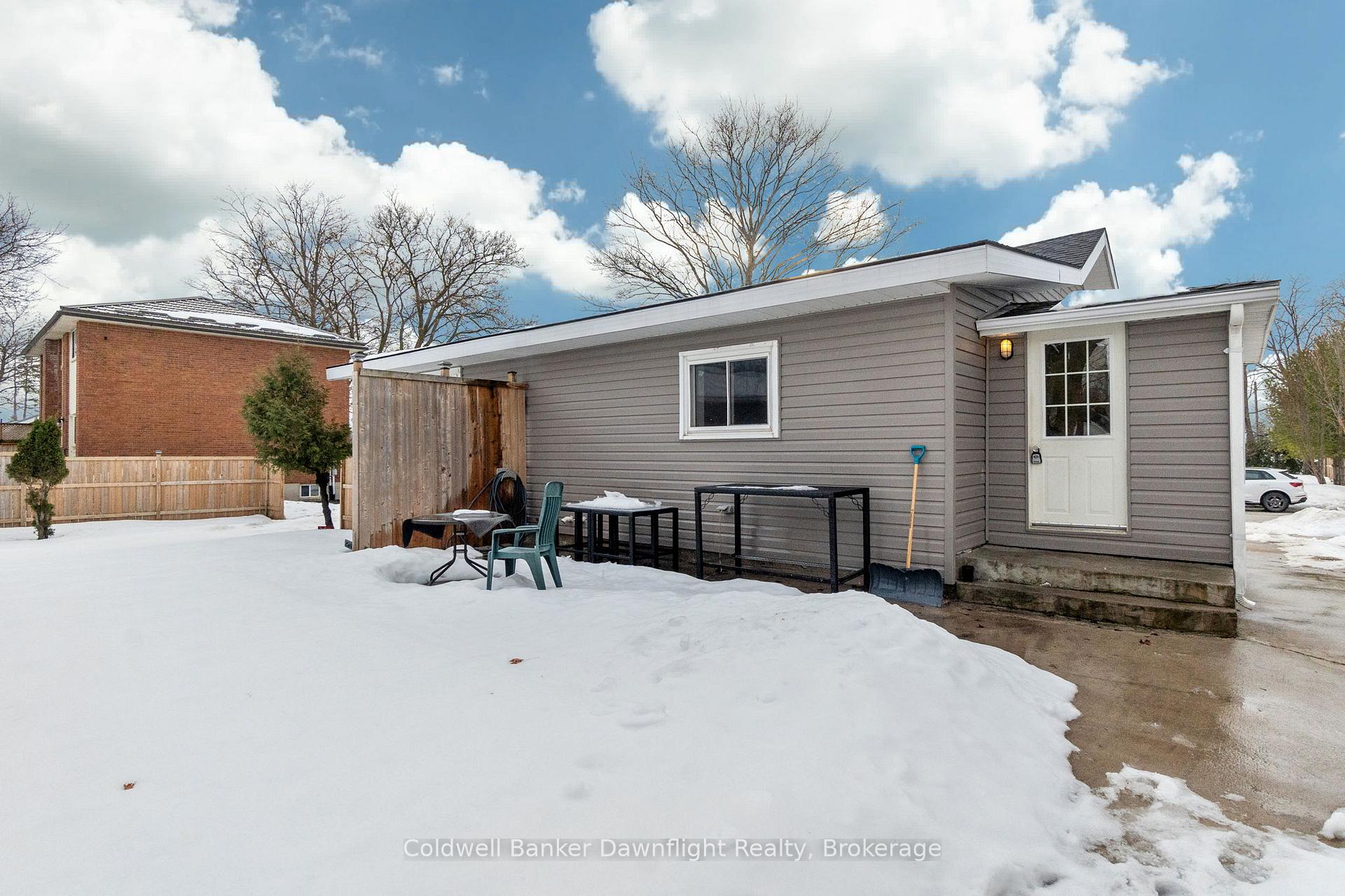 Photo 22 of 221 James Street, Central Huron, Clinton — HOMEH