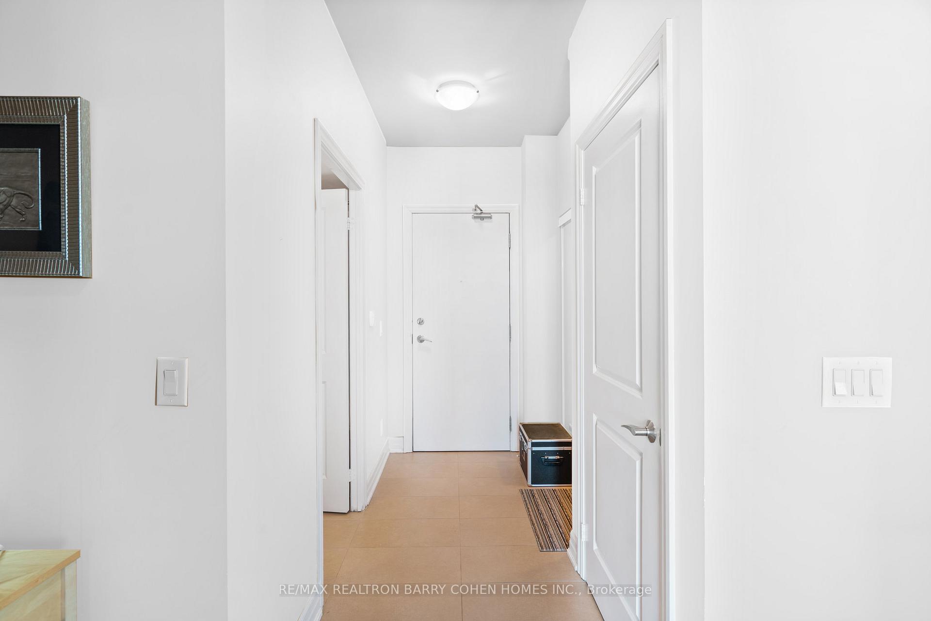 Photo 4 of Unit 2103, 500 St Clair Avenue W, Toronto, Humewood-Cedarvale — HOMEH