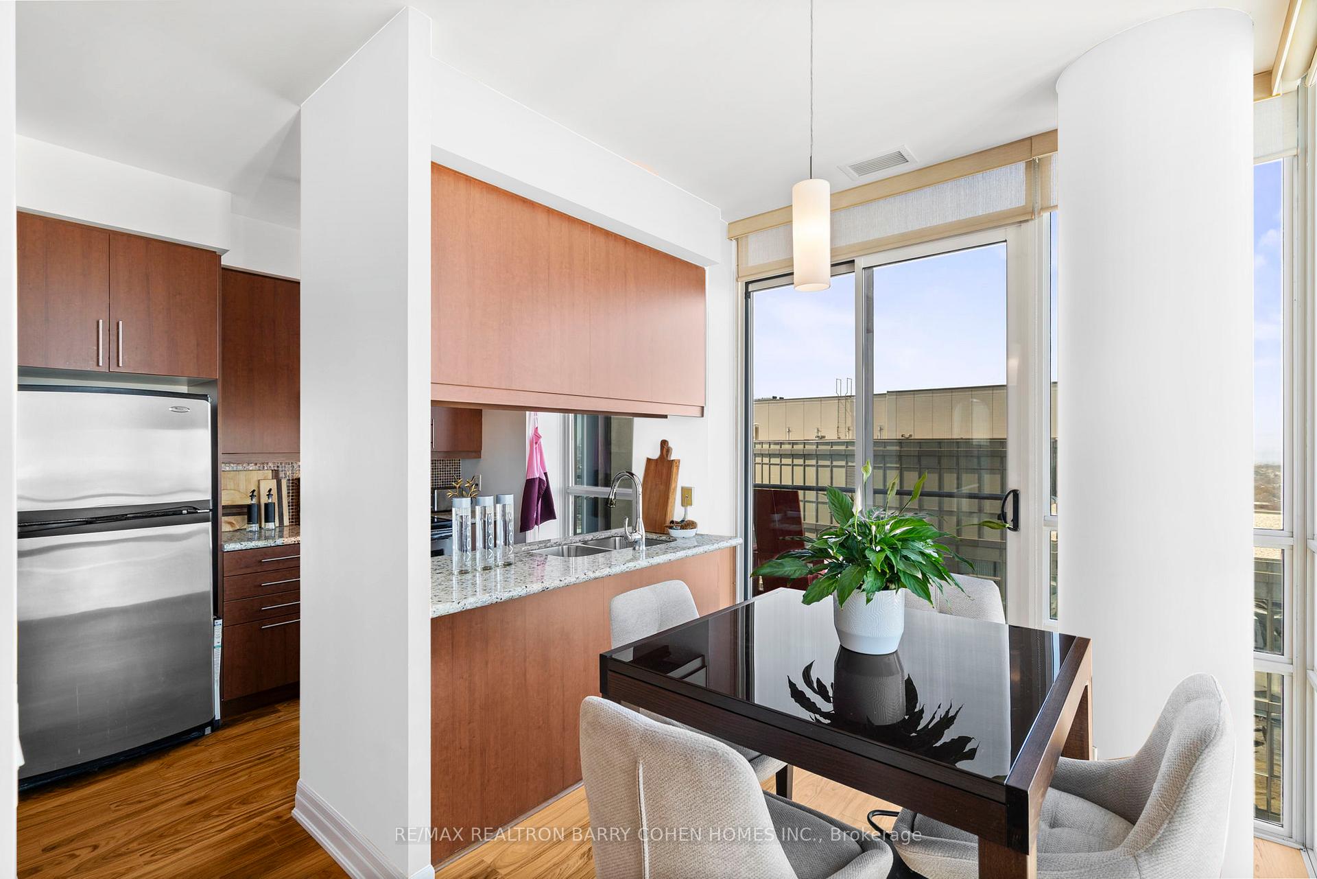 Photo 13 of Unit 2103, 500 St Clair Avenue W, Toronto, Humewood-Cedarvale — HOMEH