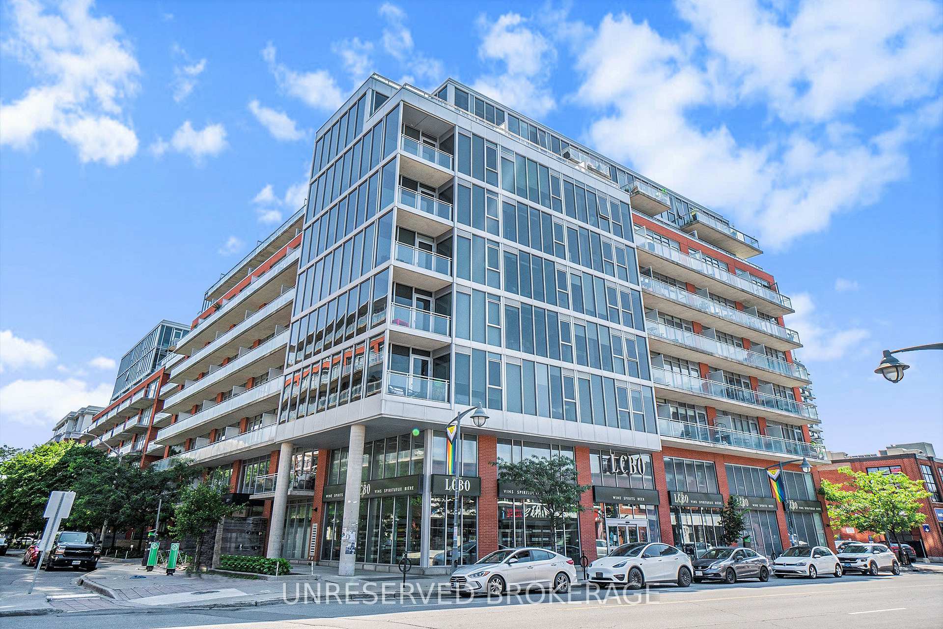 Photo 2 of Unit 207, 360 McLeod Street, Ottawa, Ottawa Centre — HOMEH