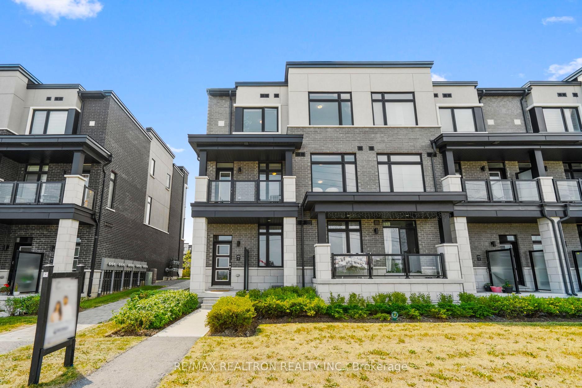 Front of Unit 401, 2550 Castlegate Crossing