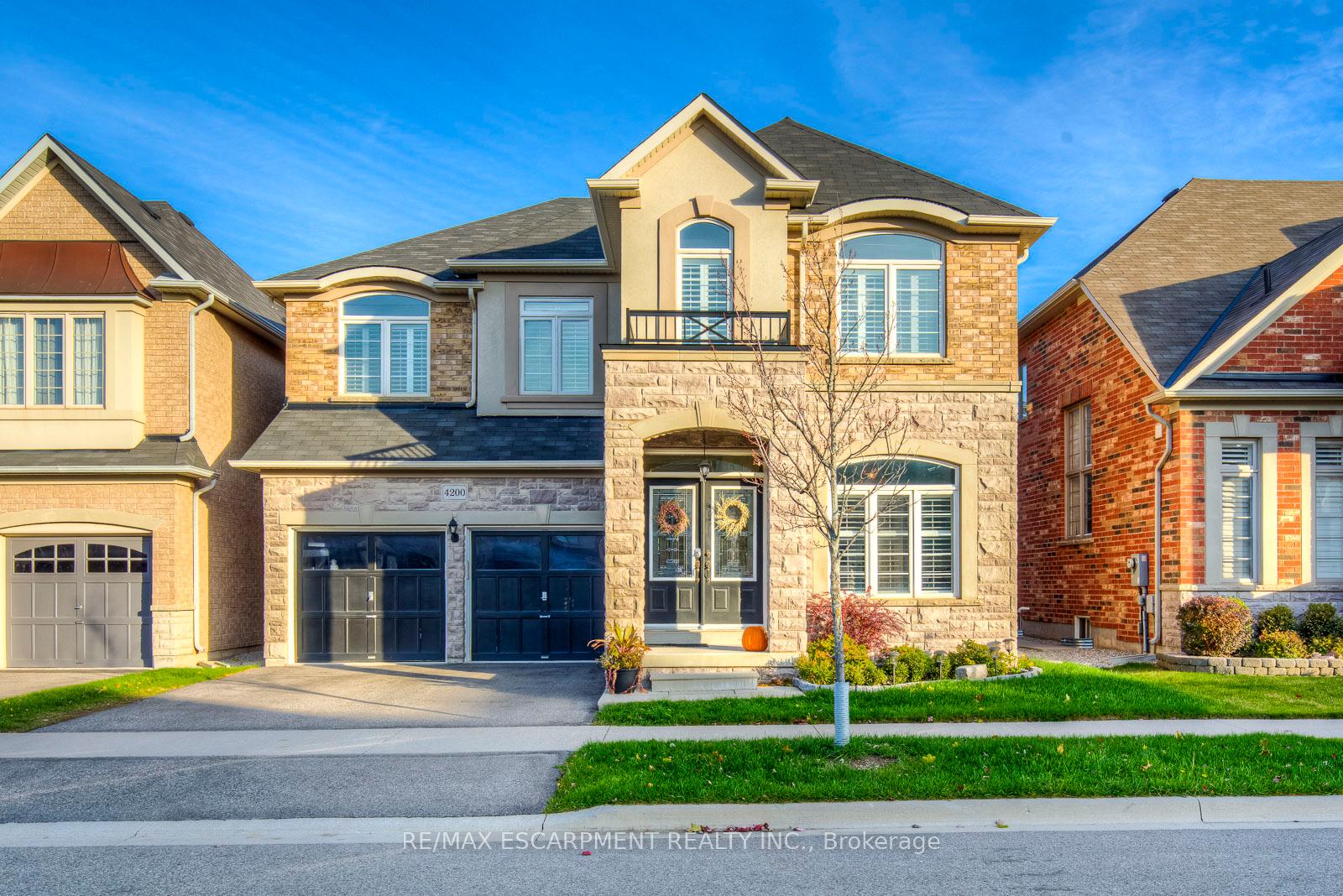 Front of 4200 Fuller Crescent