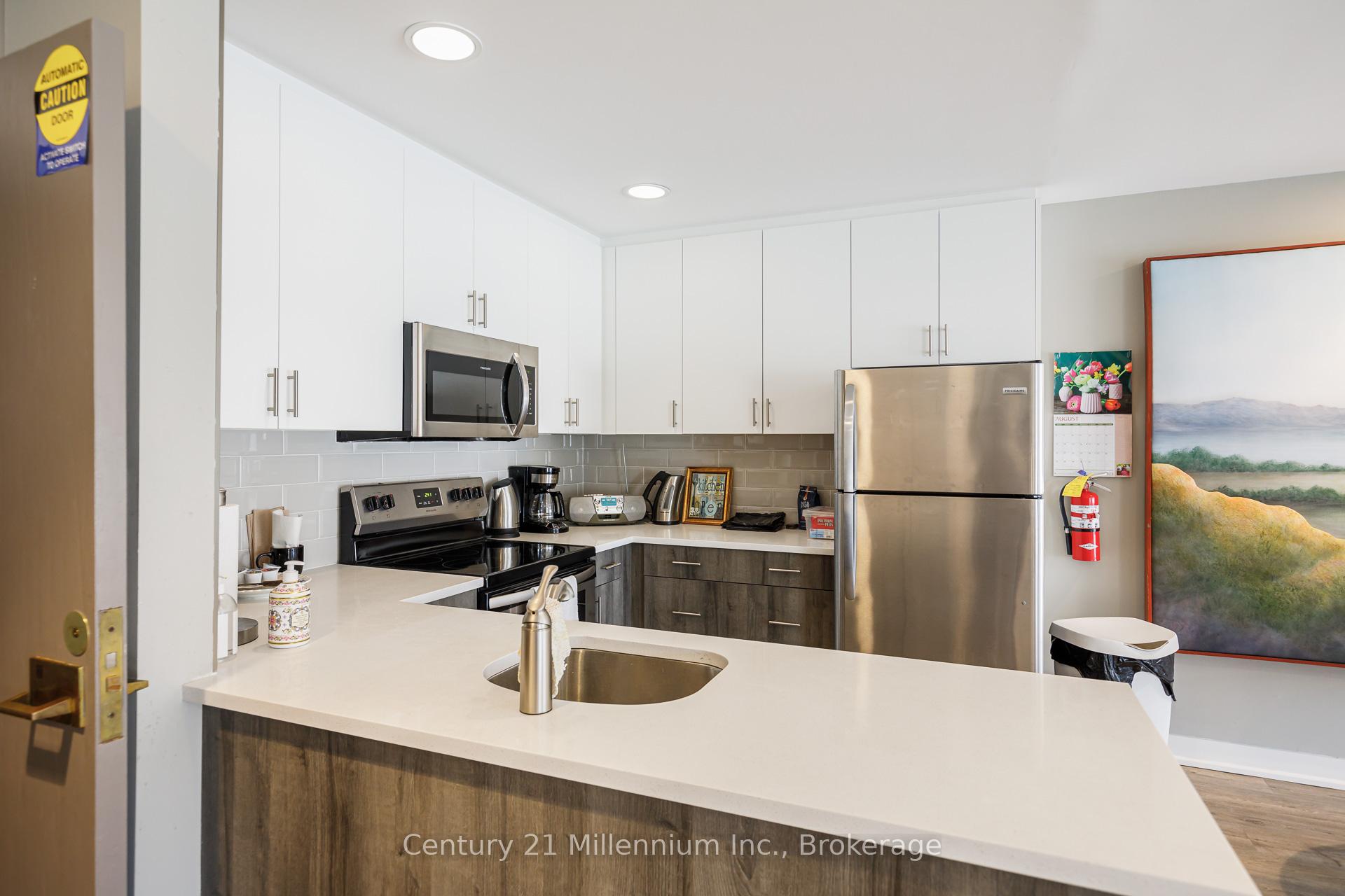 Photo 15 of Unit 401, 172 Eighth Street, Collingwood — HOMEH