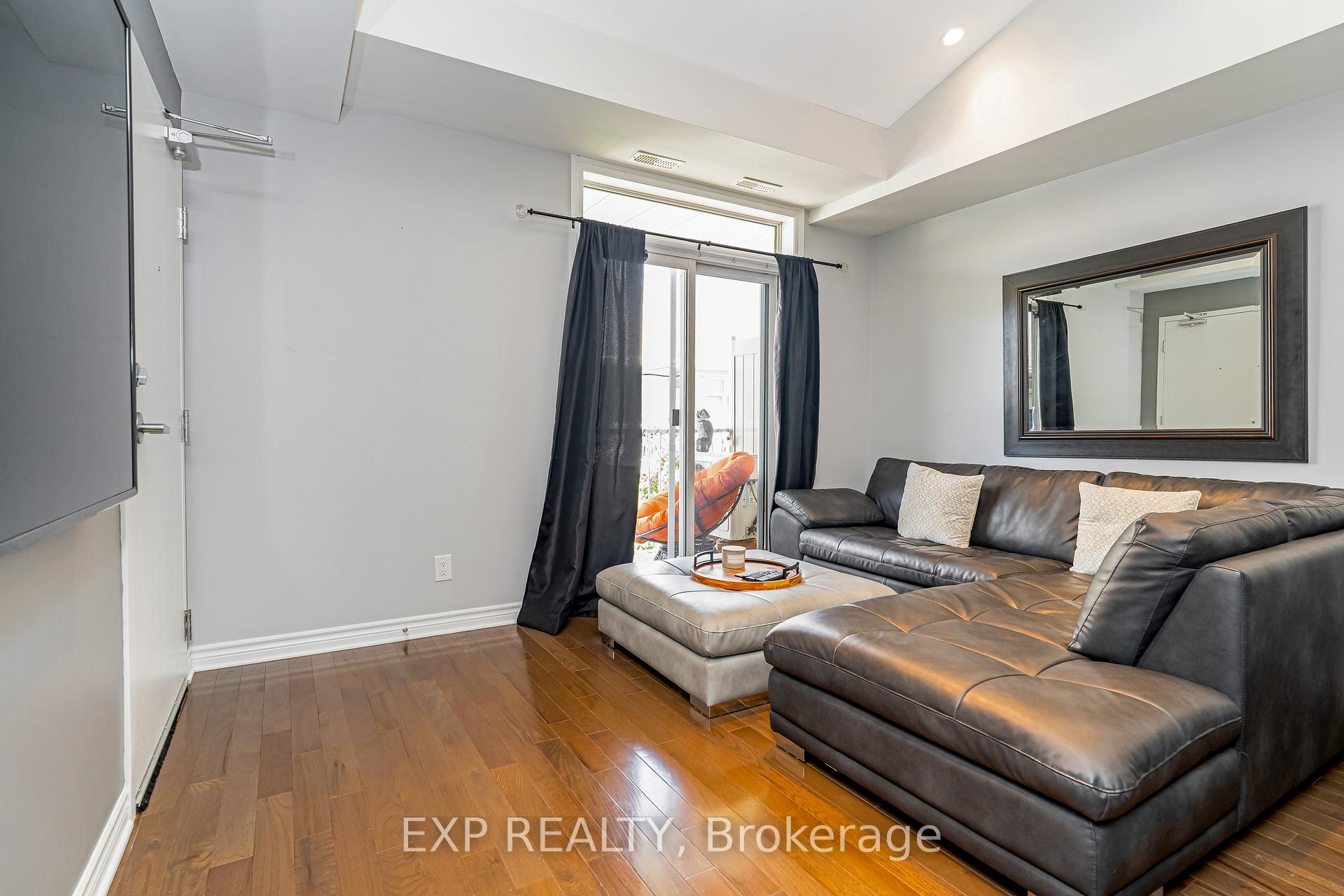 Photo 3 of Unit G, 330 Everest Private, Ottawa, Elmvale Acres — HOMEH