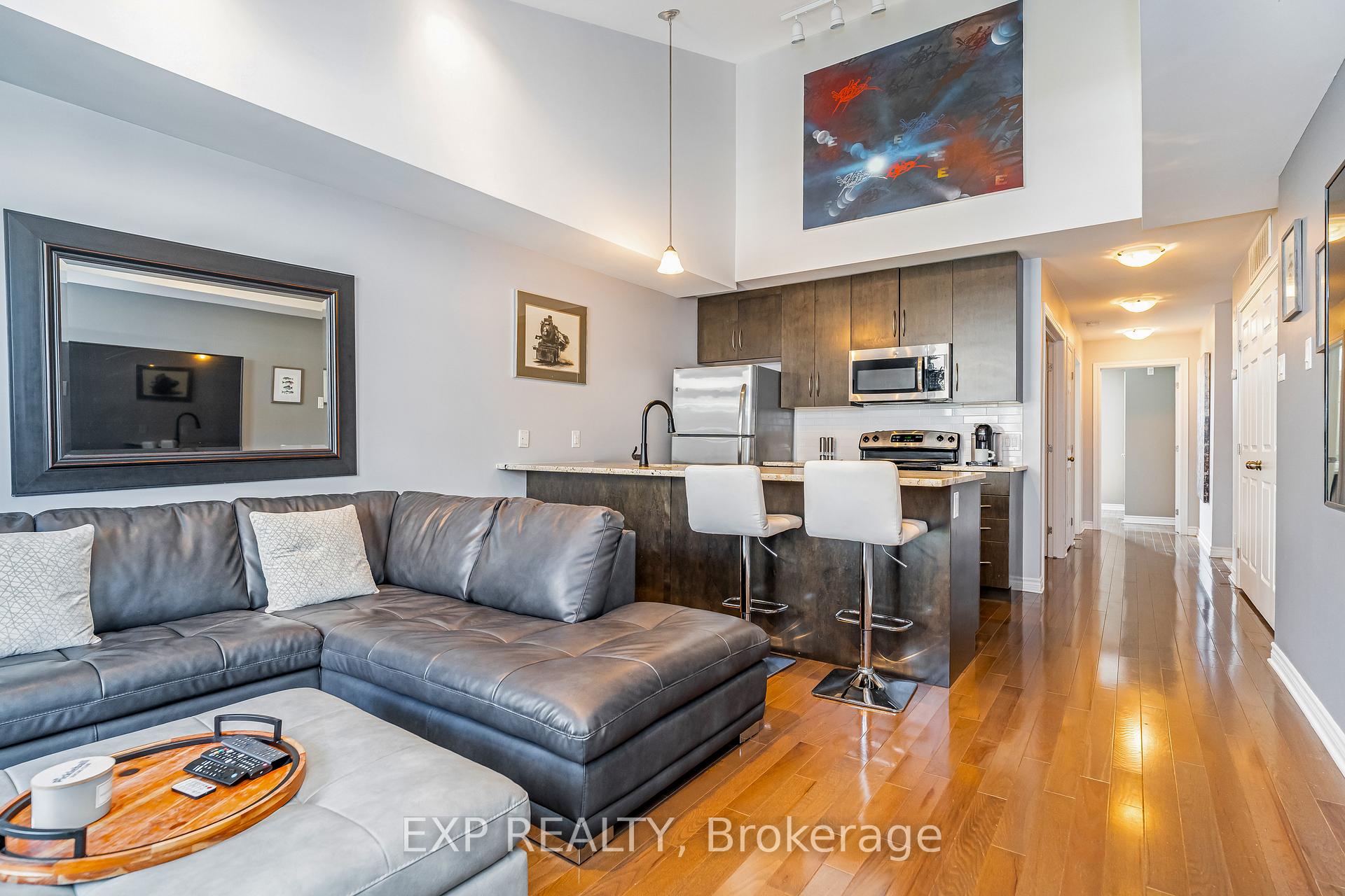 Photo 4 of Unit G, 330 Everest Private, Ottawa, Elmvale Acres — HOMEH